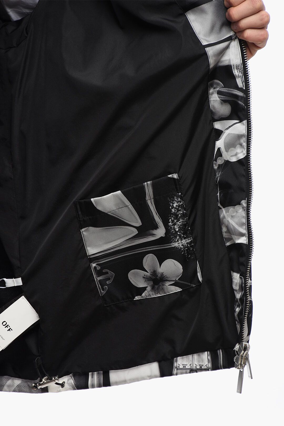 Off-White og1mm1025 Nylon Xray Windbreaker Jacket in Black Size US L / EU 52-54 / 3 - 6 Thumbnail