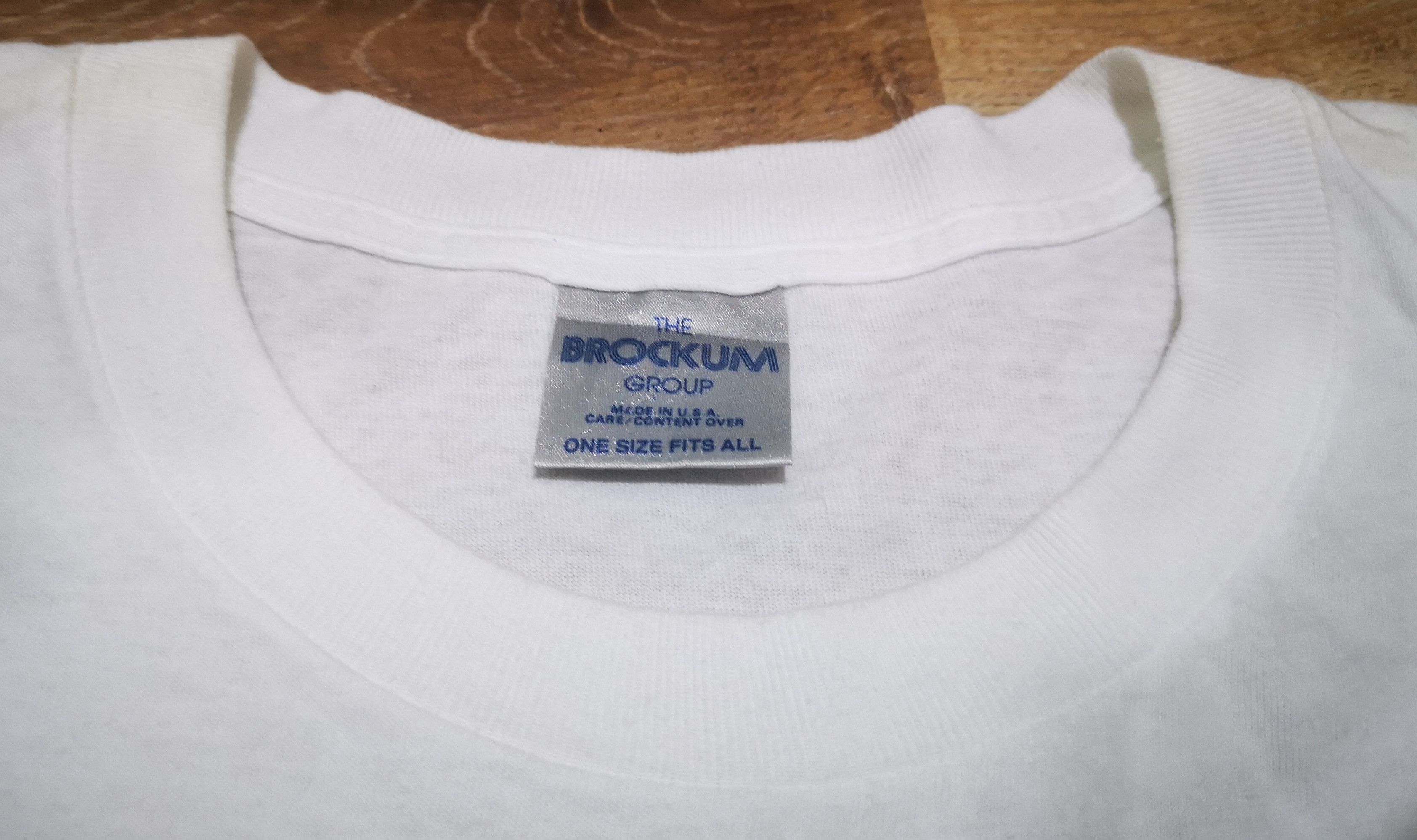 Band Tees × Brockum × Vintage Vintage 90s FISHBONE Band Ofishal Swim Team Brockum T Shirt Size US XL / EU 56 / 4 - 3 Thumbnail