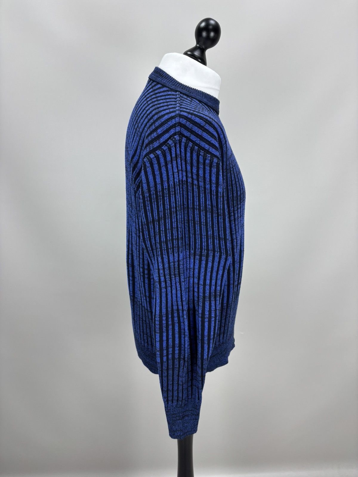 Carlo Colucci Mens sweater Carlo Colucci Size 52 Color Blue Size US L / EU 52-54 / 3 - 4 Thumbnail