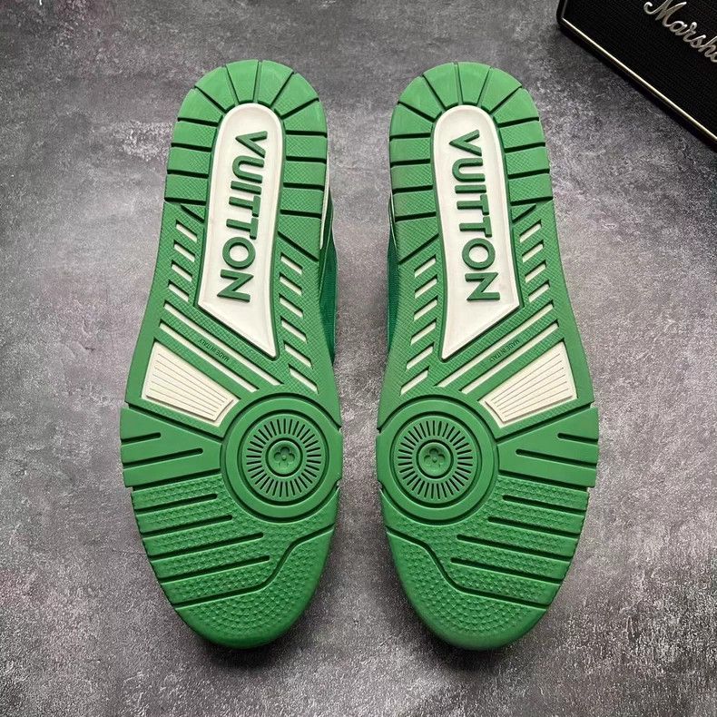 Louis Vuitton Louis Vuitton TRAINER White and Green Full Print Relief sh Size US 12 / EU 45 - 7 Thumbnail