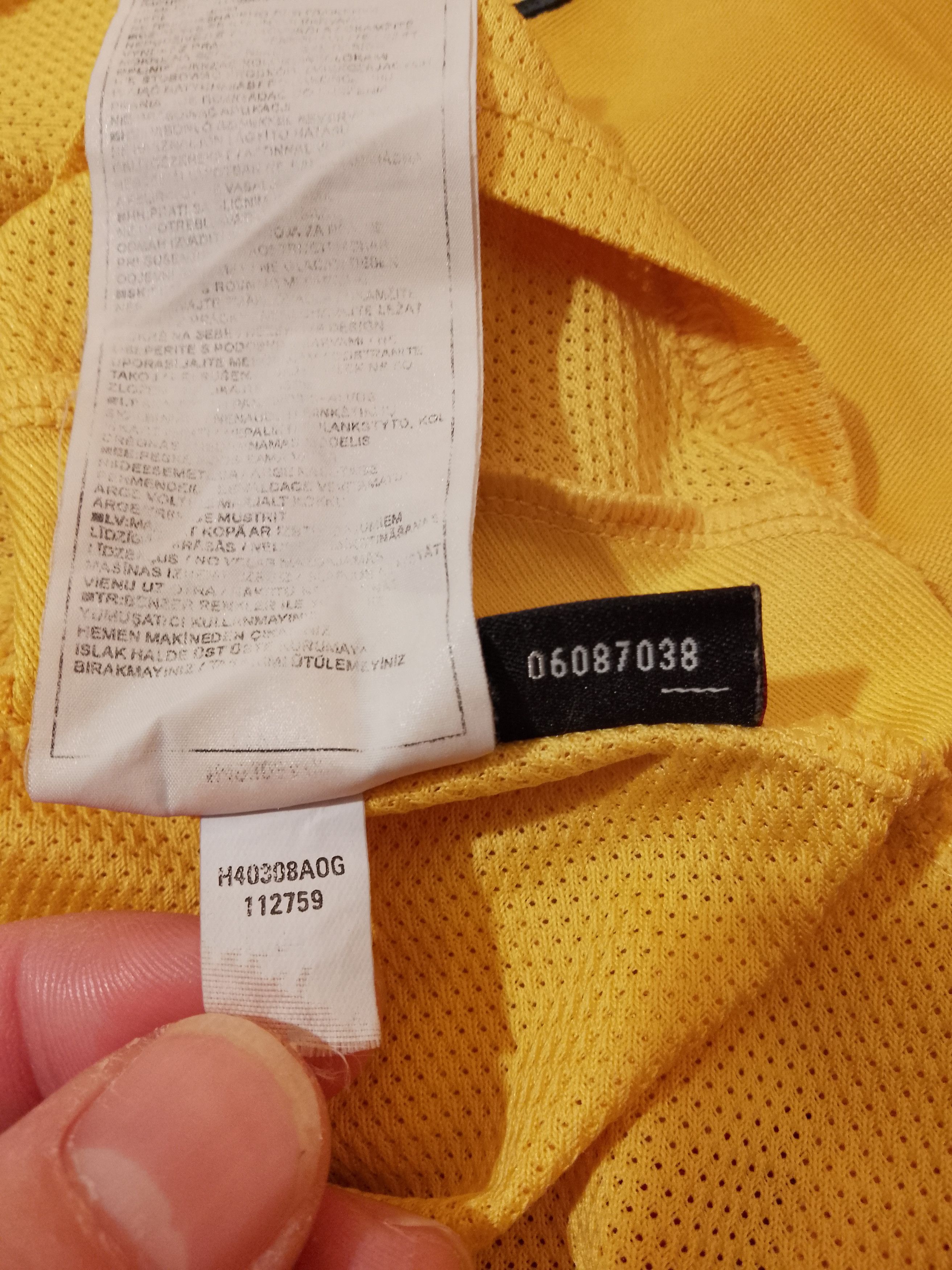 Nike Vintage RC Lens Football Jersey 2004-2005 - Nike - Size XL Size US XL / EU 56 / 4 - 8 Thumbnail