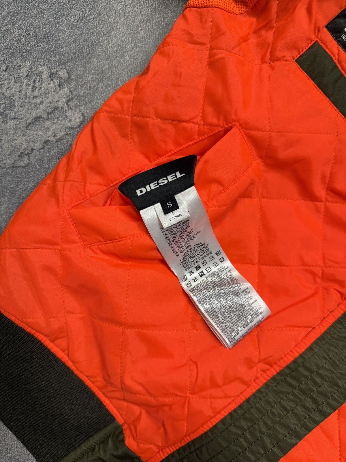 Diesel y2k Diesel Reversible Nylon Bomber Aviation Jacket Size US S / EU 44-46 / 1 - 14 Thumbnail