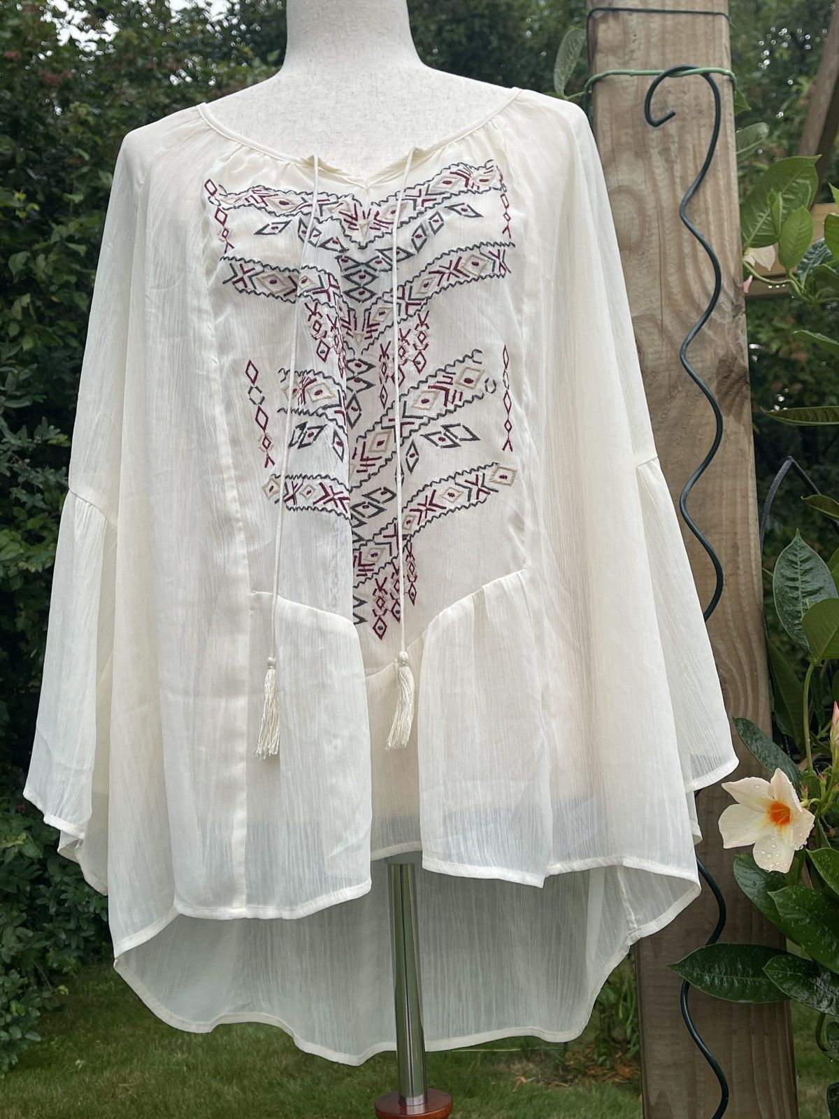Other NWT Plus Size Maurice’s Top Size 3XL / US 20-22 - 2 Thumbnail