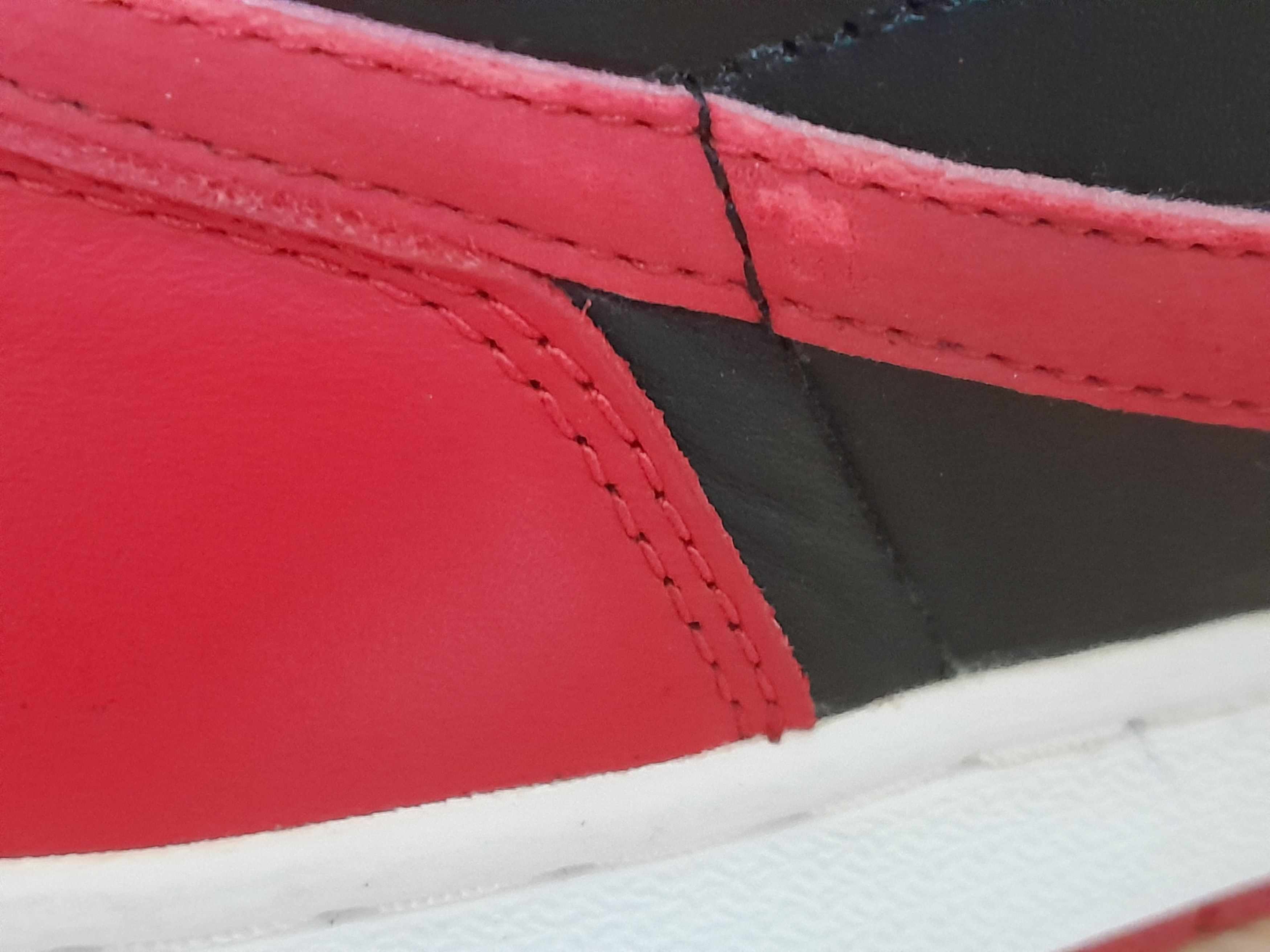 Nike Nike Jordan 1 Retro Bred 2001 Size US 8 / EU 41 - 11 Thumbnail