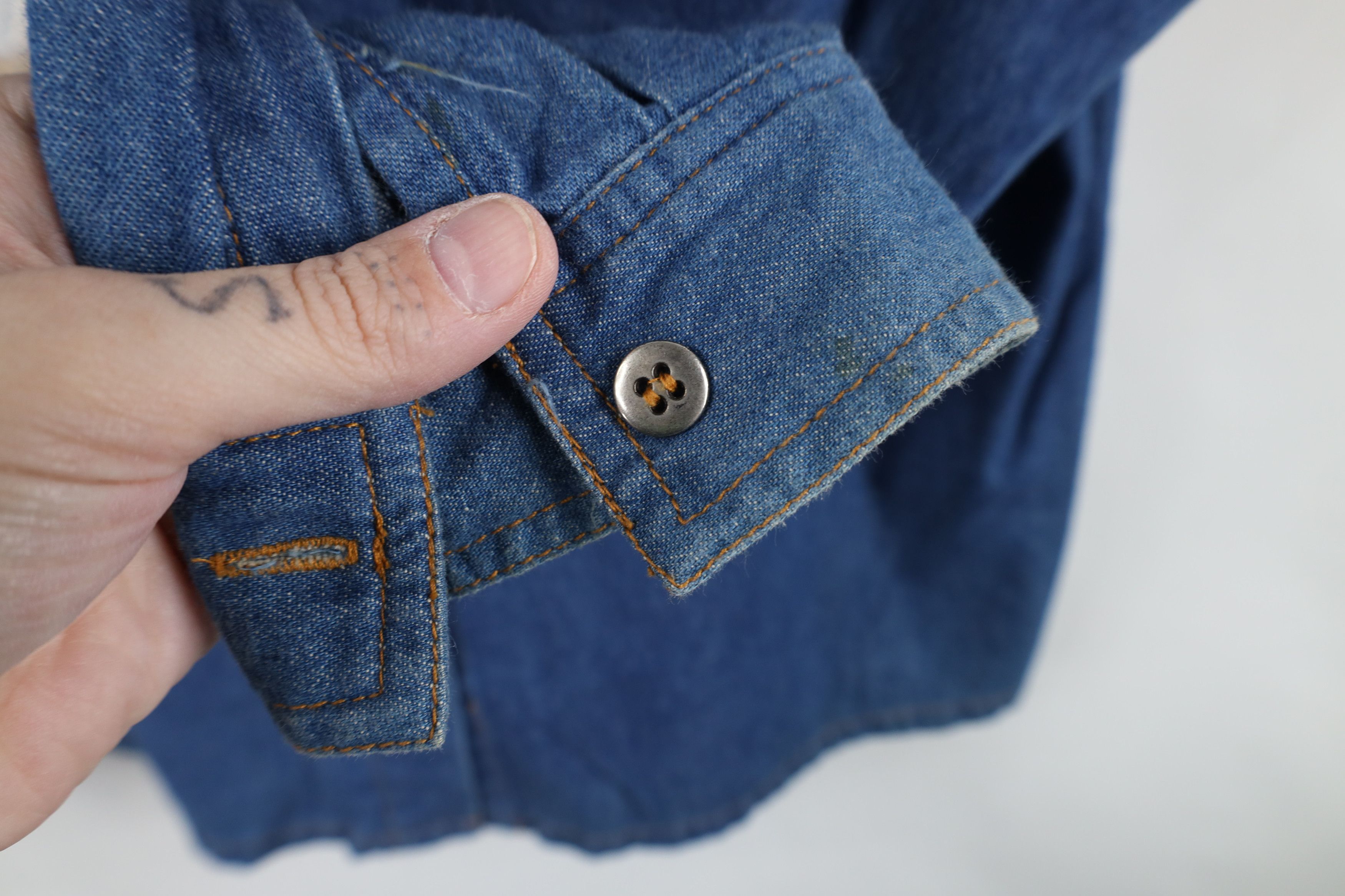 Vintage Vintage 90s Streetwear Bear Denim Jean Button Shirt Size M / US 6-8 / IT 42-44 - 11 Thumbnail