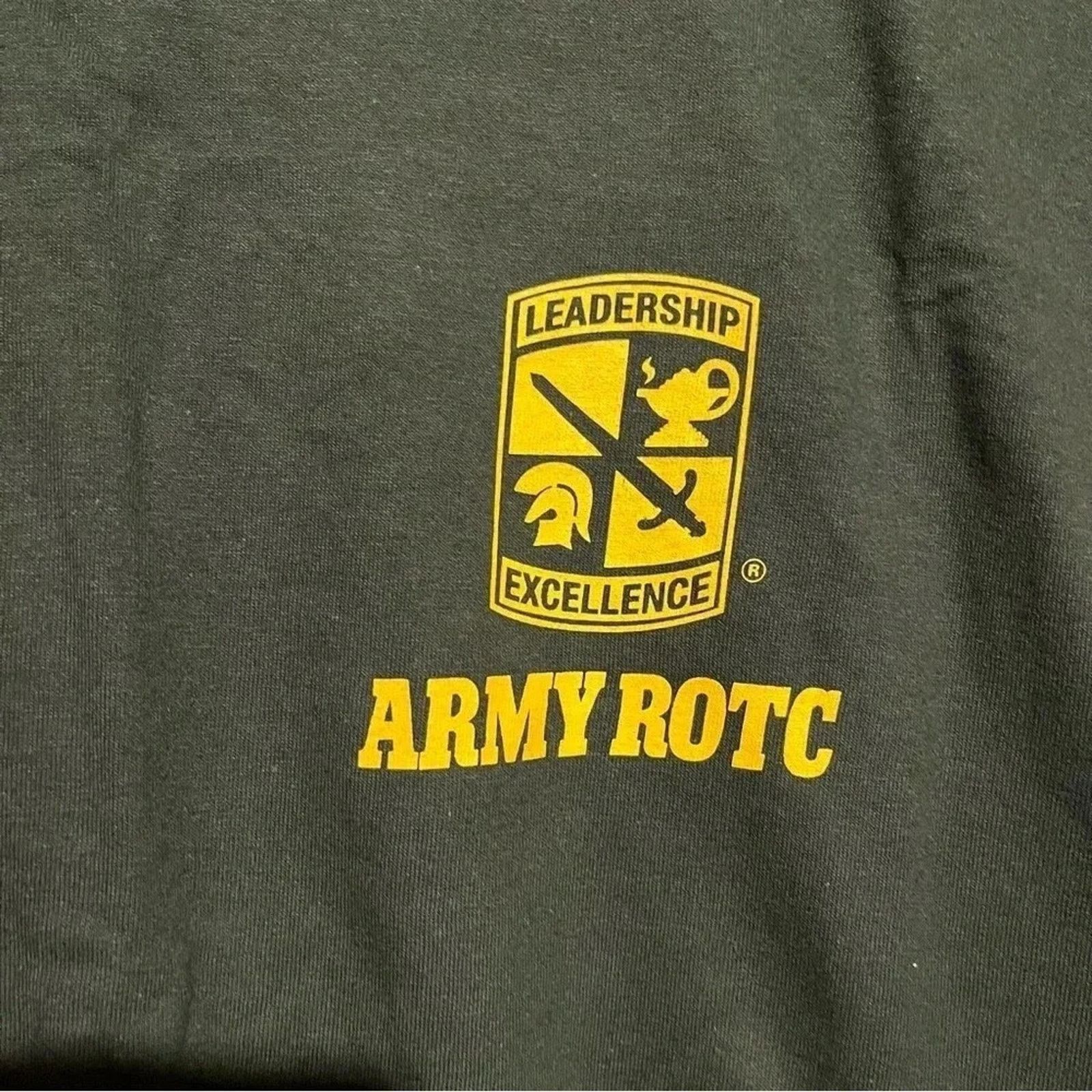 Gildan Army ROTC Men Leadership Dark Green T-Shirt Size XL NEW Size US XL / EU 56 / 4 - 2 Thumbnail