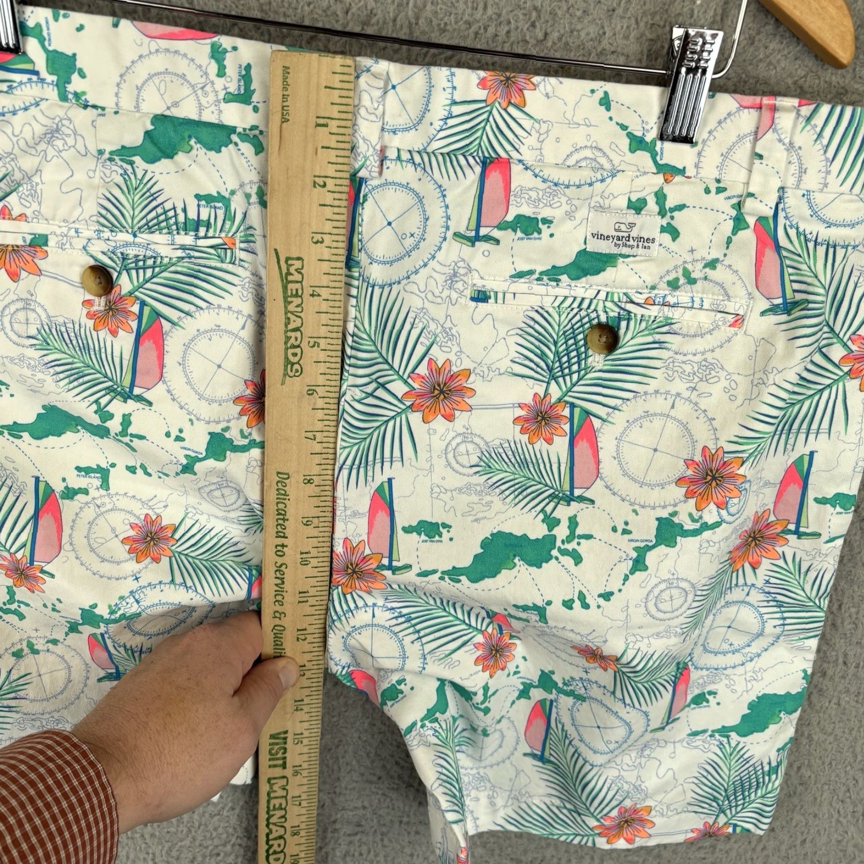 Vineyard Vines Vineyard Vines Shorts Mens 34 Floral Print Sailboat Preppy 7" Inseam Chino Cotton Spandex White Mens Regular Vintage: No Size US 34 / EU 50 - 4 Thumbnail