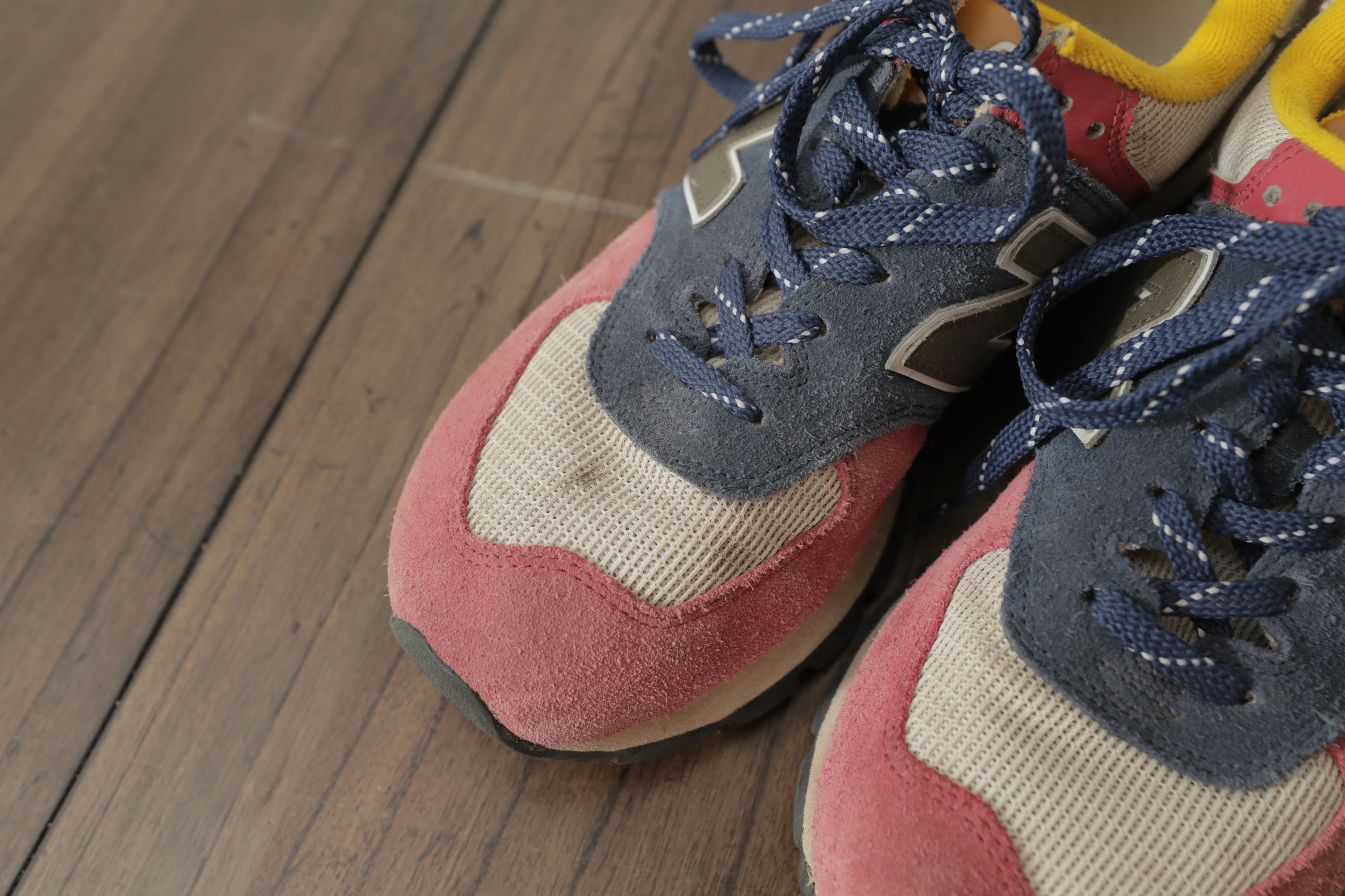New Balance New Balance 574 Rugged Natural Indigo Earth Red Sneaker (9) Size US 9 / EU 42 - 11 Thumbnail