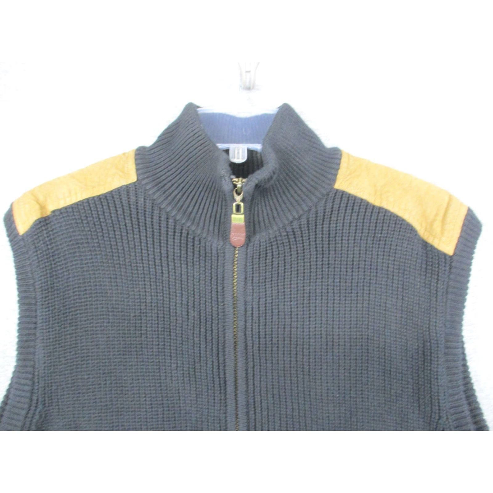 Orvis VINTAGE Orvis Vest Leather Patches Full Zip Men’s Medium Black Brown Windbreaker Patch Logo Size US L / EU 52-54 / 3 - 2 Thumbnail