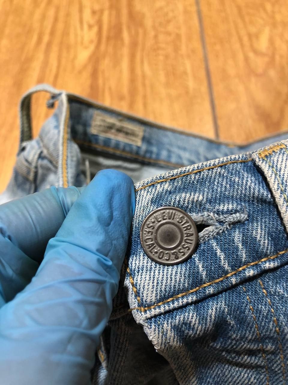 Levi's Vintage Levi's Jeans Sun Faded Light Wash Denim Size US 26 / EU 42 - 14 Thumbnail