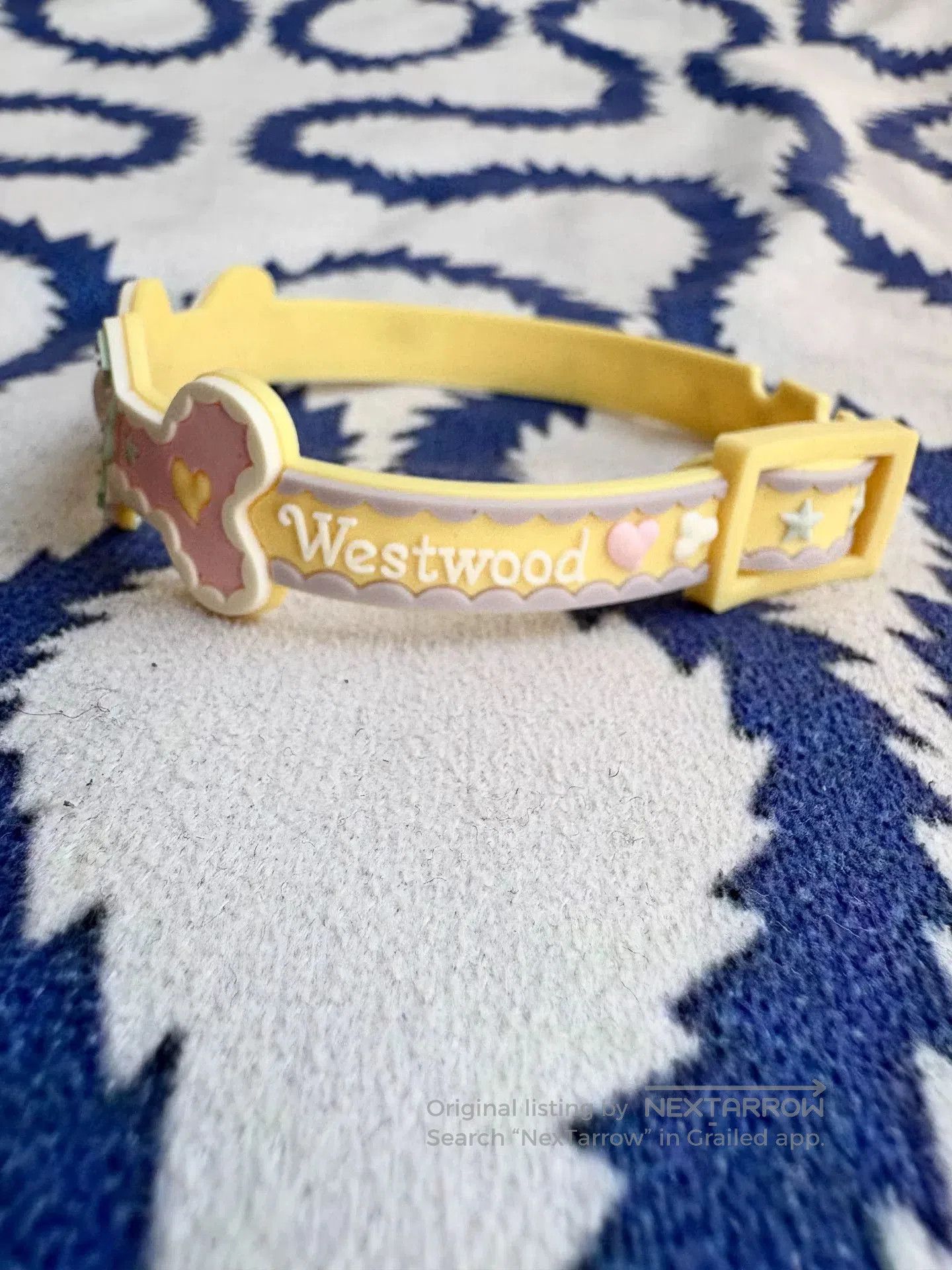 vivienne westwood bow skull rubber bracelet.