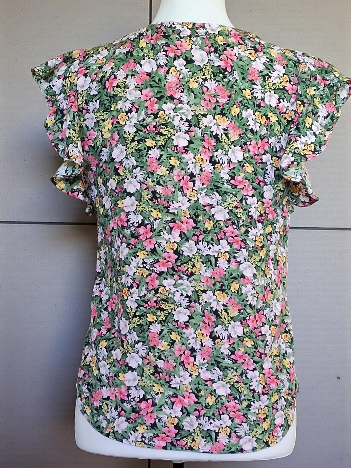 Other ZARA BASIC Floral Blouse Size XS Size XS / US 0-2 / IT 36-38 - 6 Thumbnail
