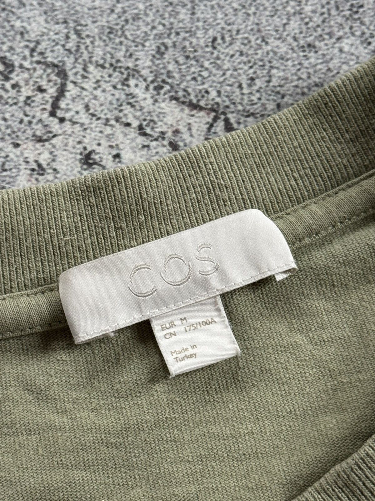 Cos COS M/size Basic casual tee tshirt Size US M / EU 48-50 / 2 - 4 Thumbnail