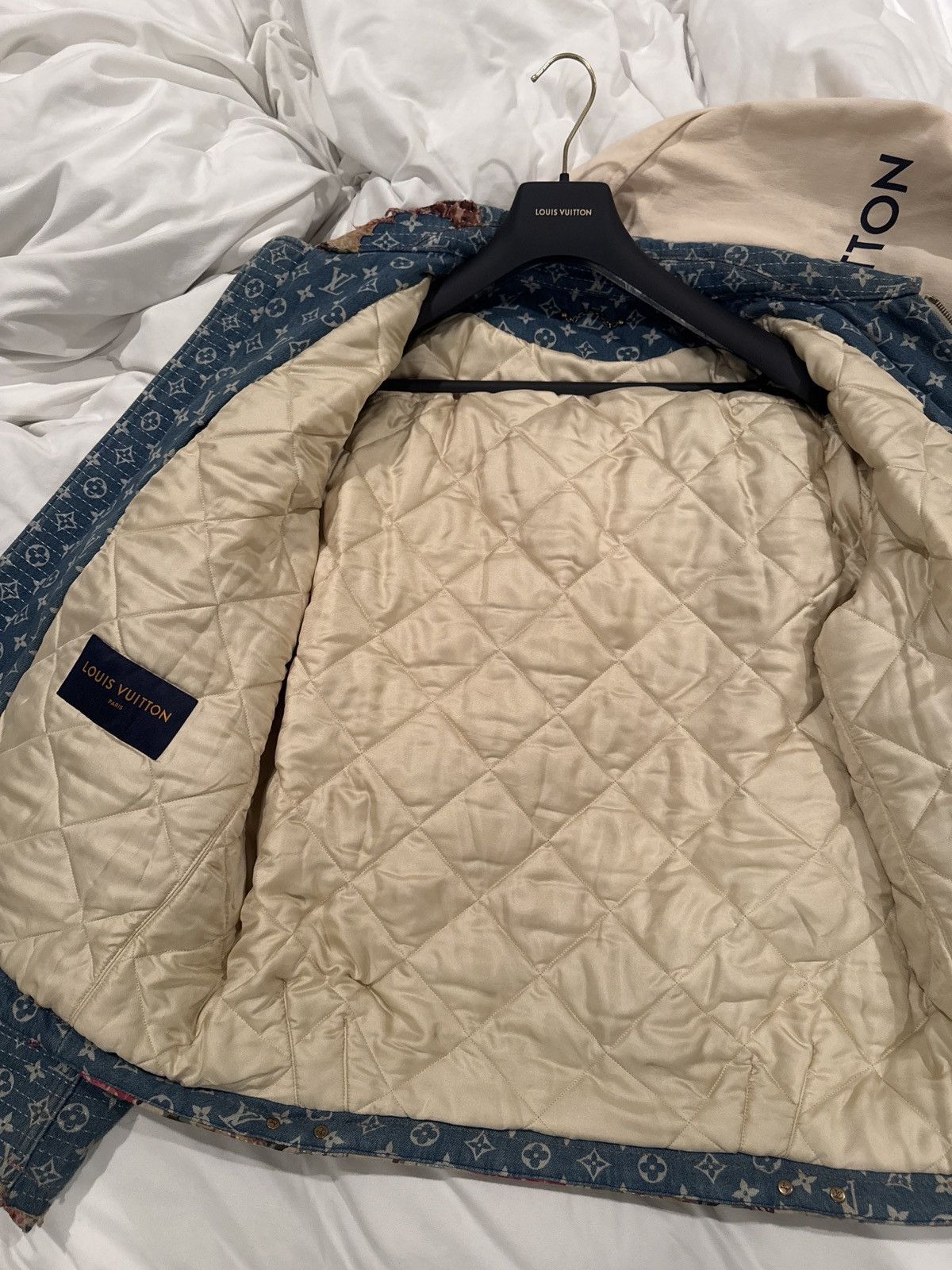 Louis Vuitton Louis Vuitton destroyed Workwear trucker jacket Size US L / EU 52-54 / 3 - 3 Thumbnail
