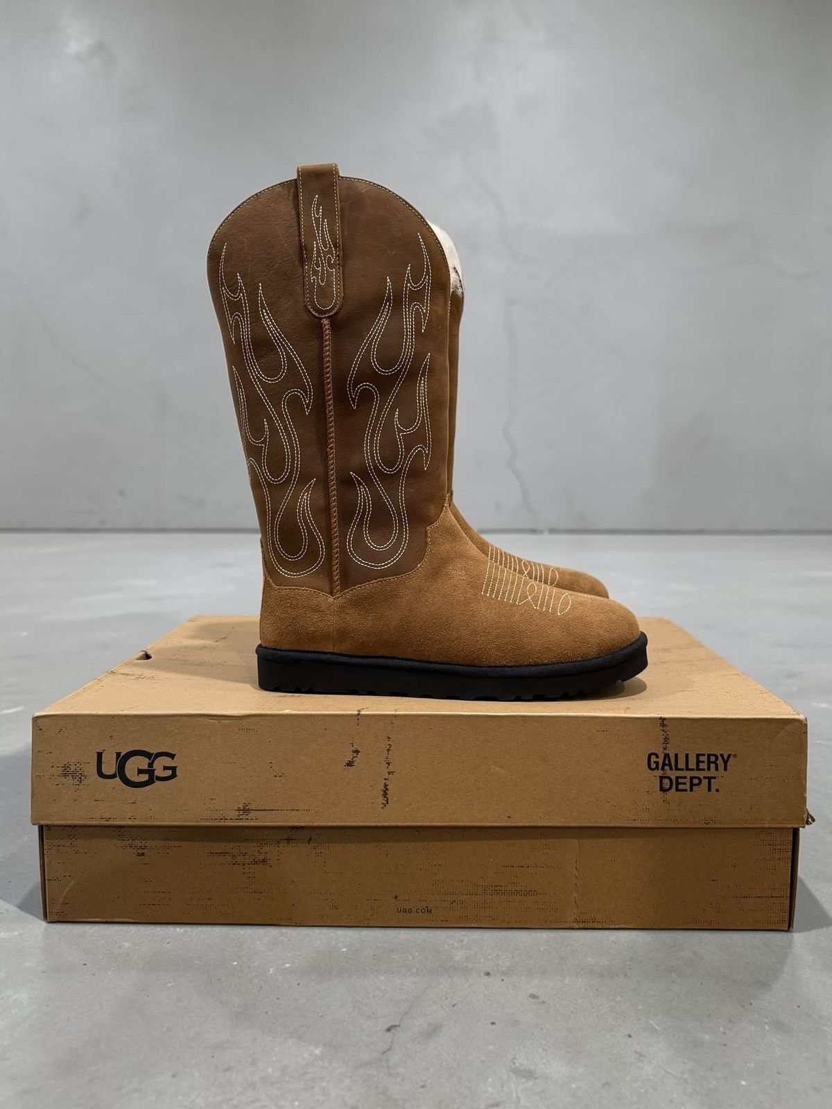 Gallery Dept. × Ugg Gallery Dept UGG stitched boot size 9 Size US 9 / EU 42 - 3 Thumbnail
