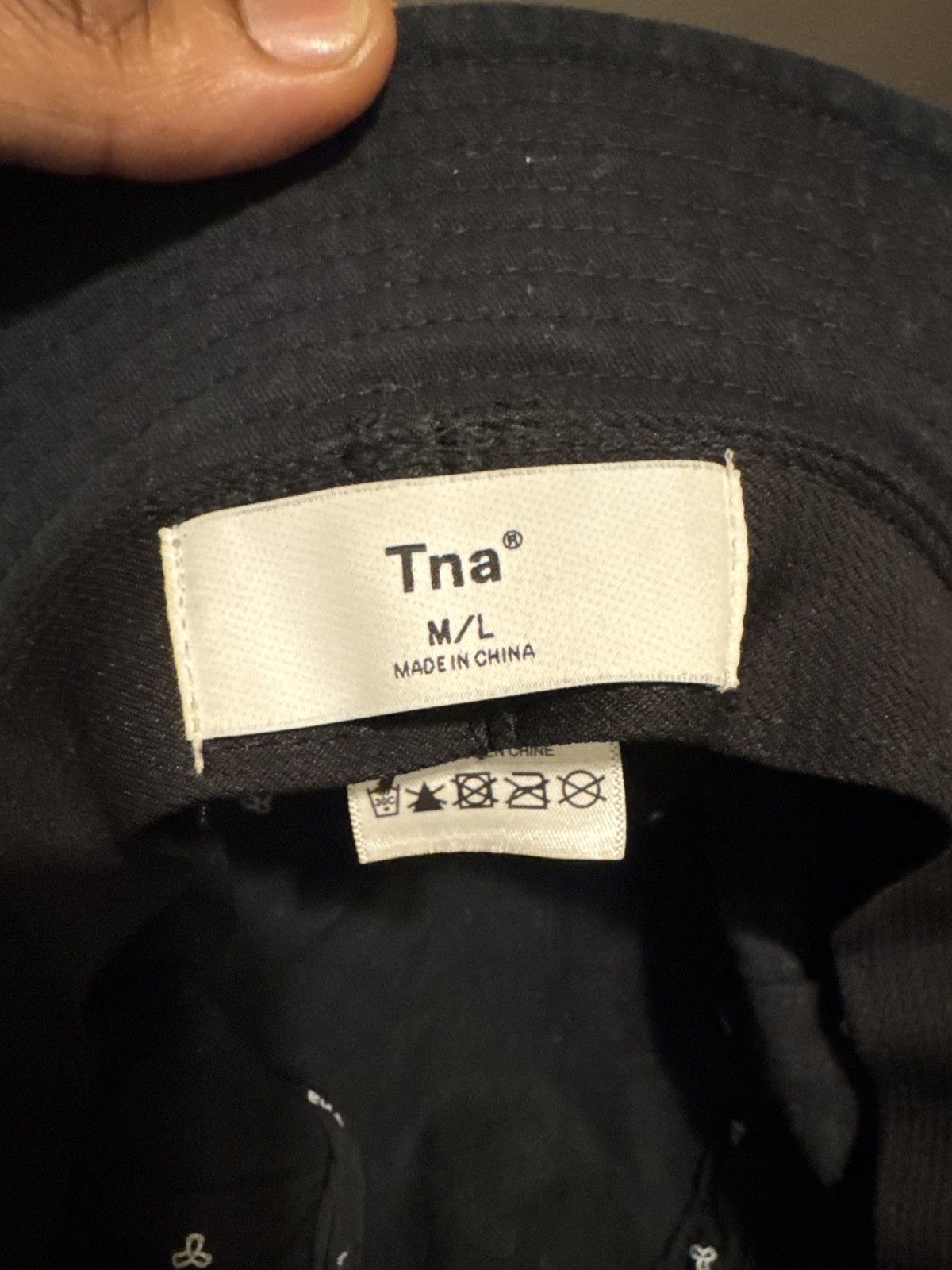 Aritzia Aritzia Tna bucket hat in black Size ONE SIZE - 1 Thumbnail