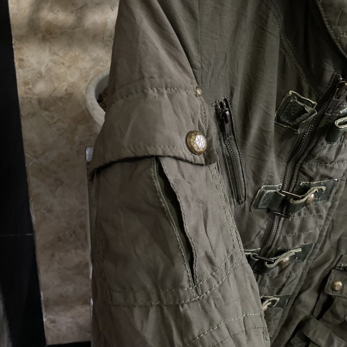 Le Grande Bleu (L.G.B.) SLY - Bondage Bono Fur OG Apocalypse Vkei Jacket Japanese Size US M / EU 48-50 / 2 - 8 Thumbnail