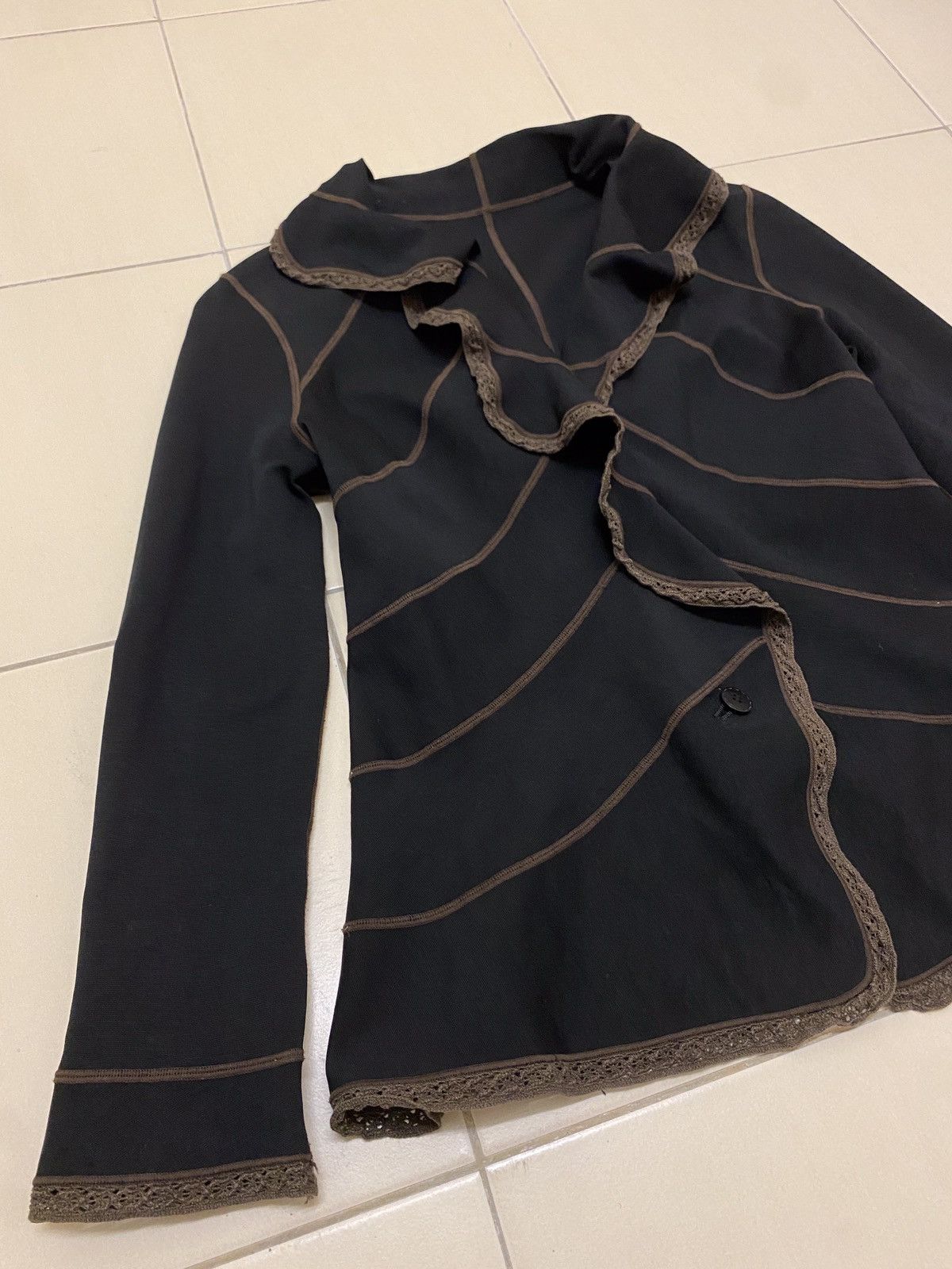 Japanese Brand Yukiko Hanai Ruffle Top Size S / US 4 / IT 40 - 4 Thumbnail