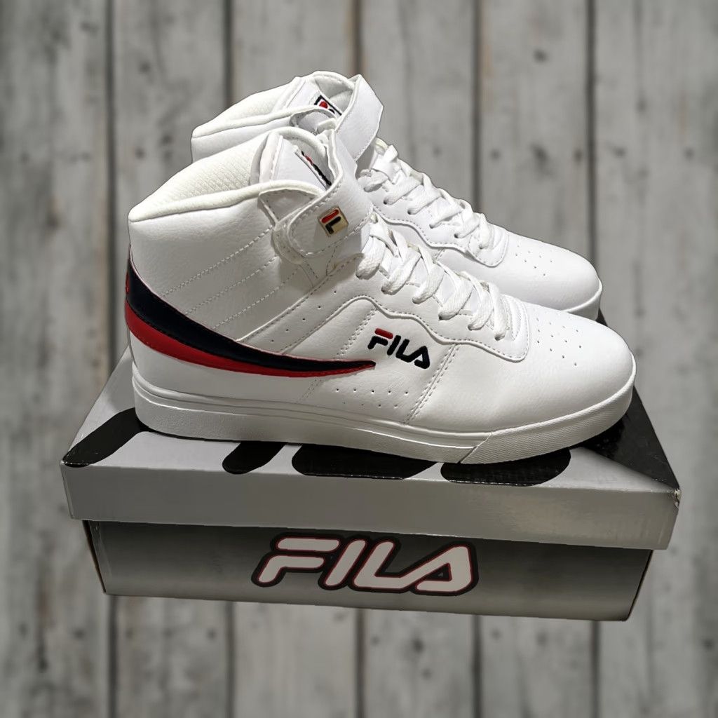 FILA Vulc 13 Mid Plus Men’s US 10.5 New In Box White Navy Red Lace Hook Loop Logo Sneaker