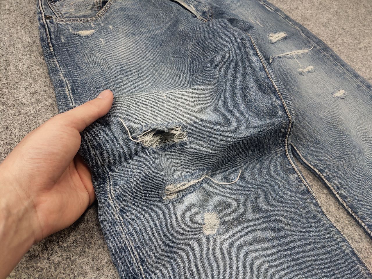 Levi's Vintage Levis 501 Straight Button Faded Denim Jeans Retro Size US 33 - 9 Thumbnail