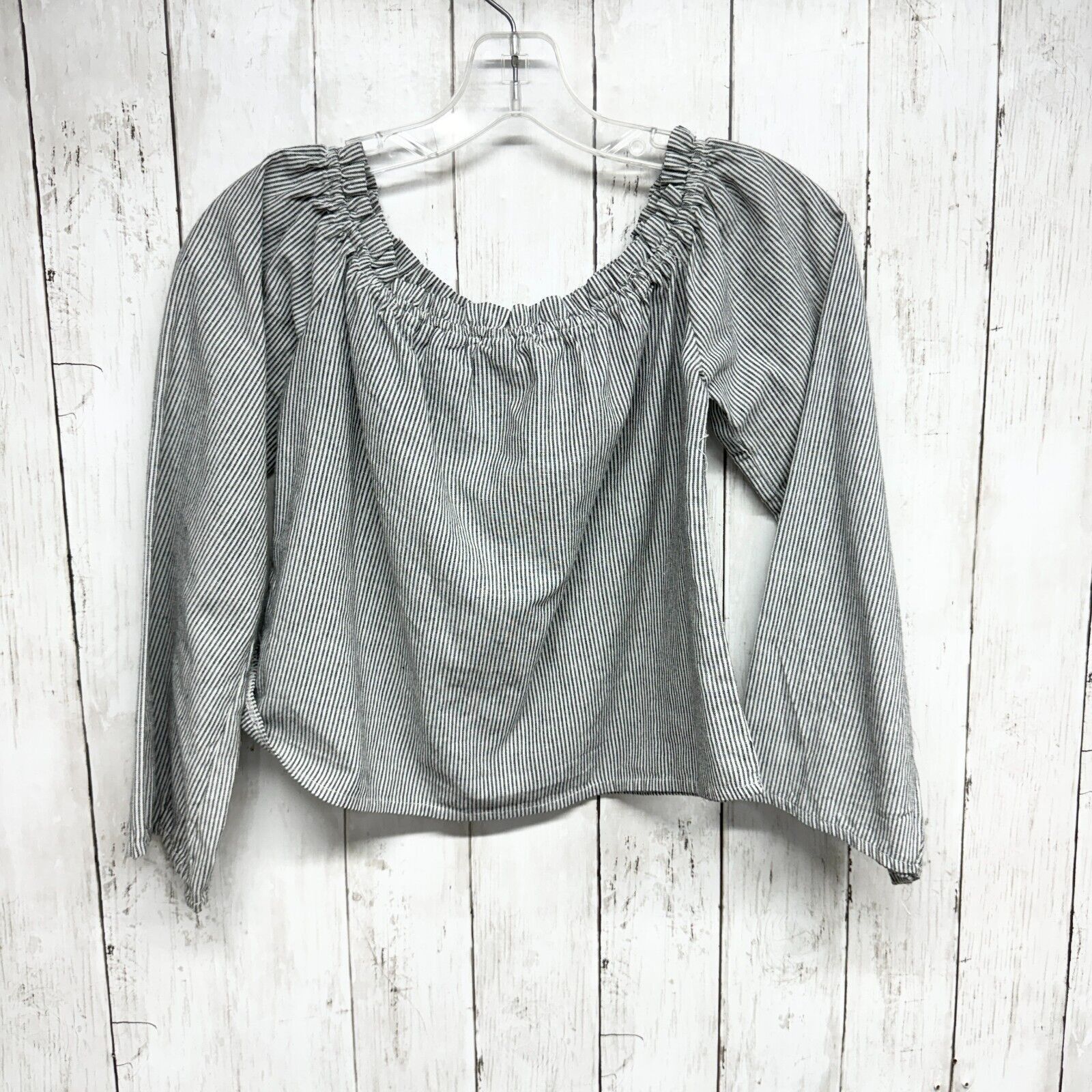 Brandy Melville Brandy Melville Blouse OS Wide Sleeve Cropped Off Shoulder Size ONE SIZE - 4 Thumbnail