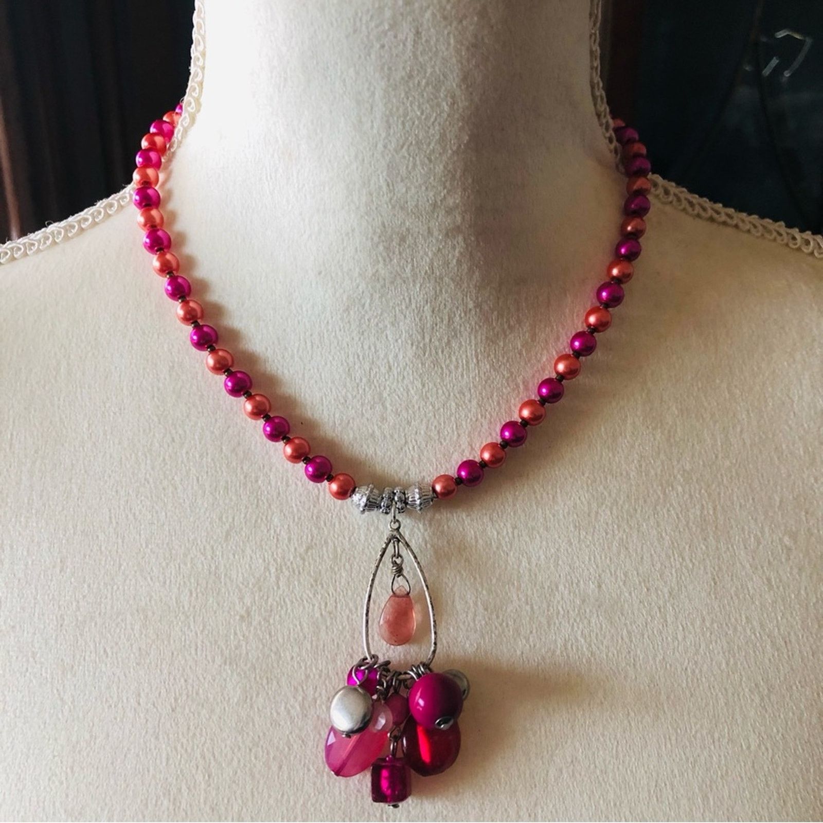 Handmade Handcrafted repurpose colorful beaded cluster Pearl necklace Size ONE SIZE - 2 Thumbnail