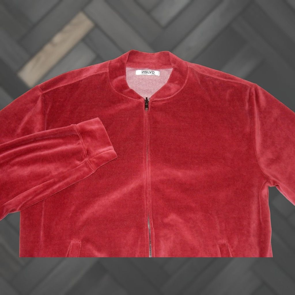 Velvet Men's USA Made Velvet Bomber Jacket Size XL Red NSLVD Polyester Jacket United States XS? Wait. Size US XL / EU 56 / 4 - 1 Thumbnail