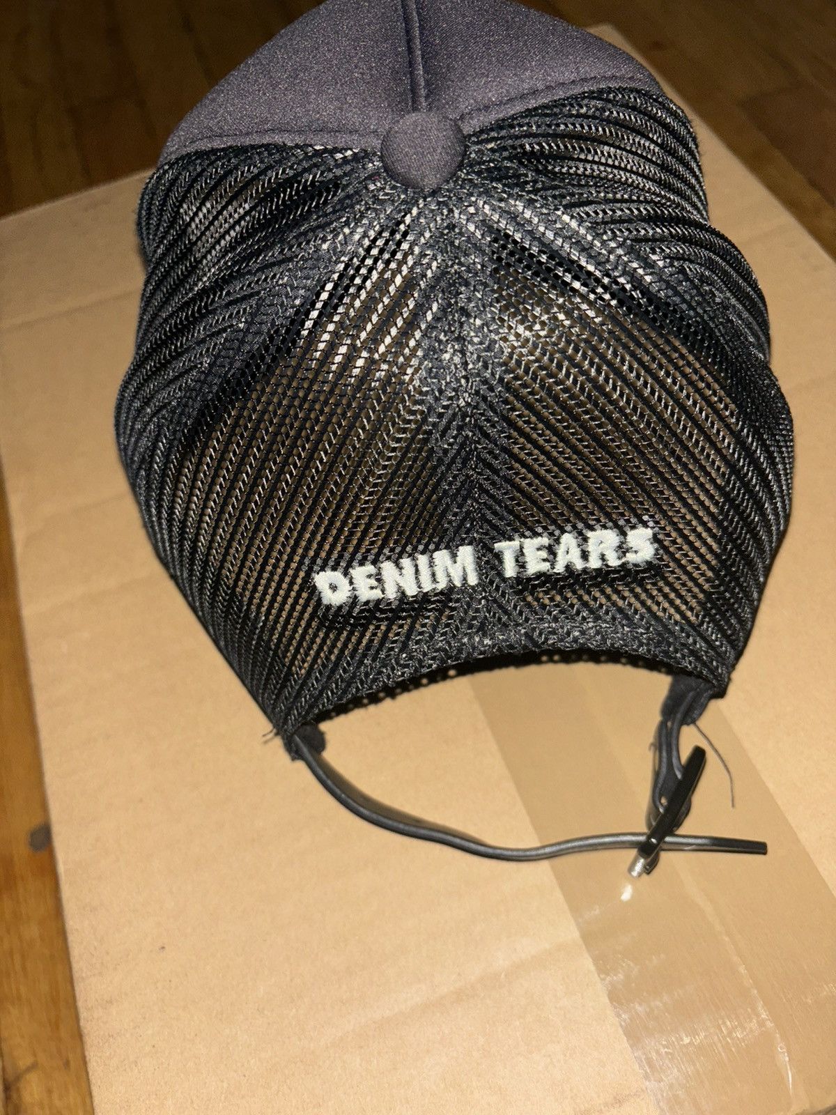 【希少】 DENIM TEARS Black Jesus Cap ブラック Crown Made of Cotton Trucker Hat
