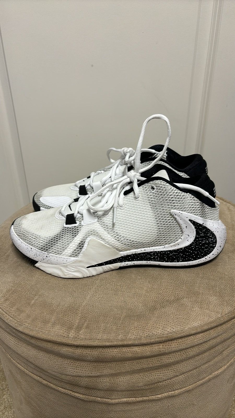 Nike Zoom Freak Oreo BQ5422-101