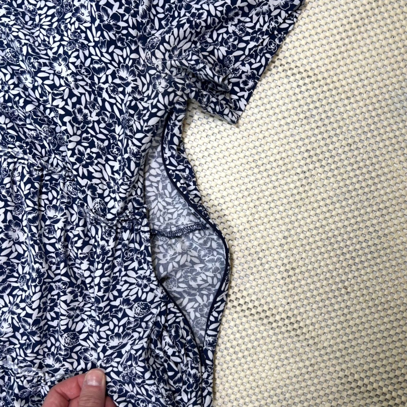 J.Crew J. Crew Floral Print V Neck Tiered Short Sleeve Mini Casual Dress XS Women Size 26" / US 2 / IT 38 - 5 Thumbnail