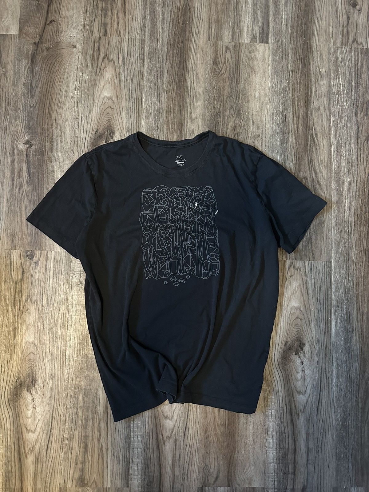 Arc'teryx Arcteryx Printed T Shirt Size US XL / EU 56 / 4 - 1 Thumbnail
