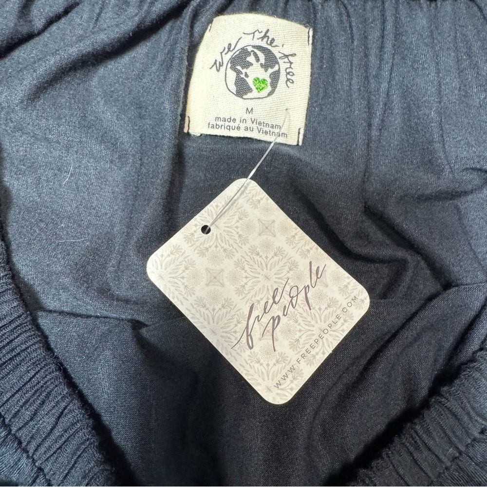 Free People NWT New Free People Care FP Serenade Black Long Sleeve Tee Size M / US 6-8 / IT 42-44 - 9 Thumbnail