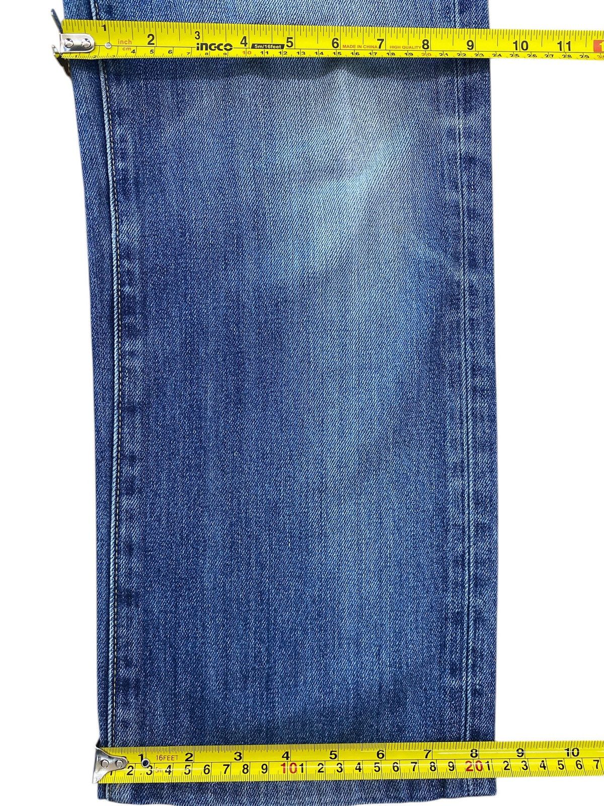 Uniqlo Uniqlo Blue Wash Style Straight Leg Jeans Size US 35 - 9 Thumbnail