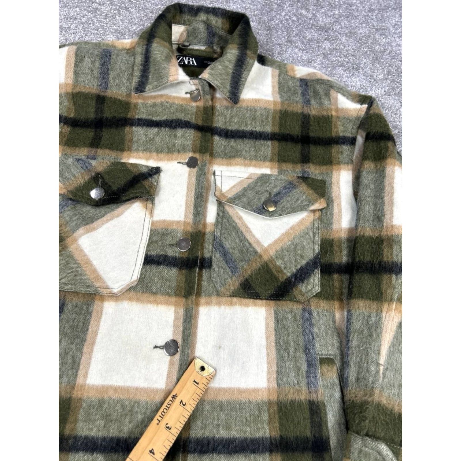 Zara Zara Shirt Womens XS Green White Beige Oversized Button Up Size XS / US 0-2 / IT 36-38 - 5 Thumbnail