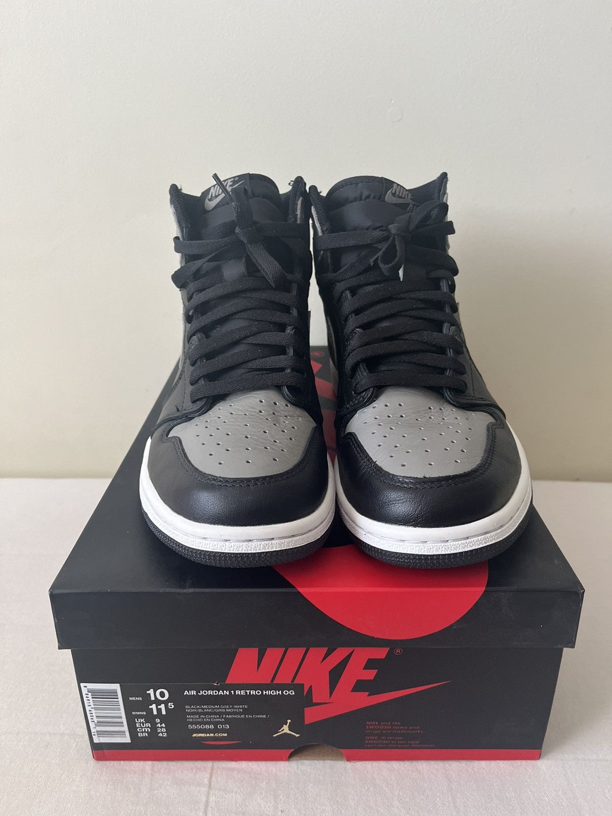 Nike 2018 Nike Air Jordan 1 Shadow Retro Size US 10 / EU 43 - 3 Thumbnail