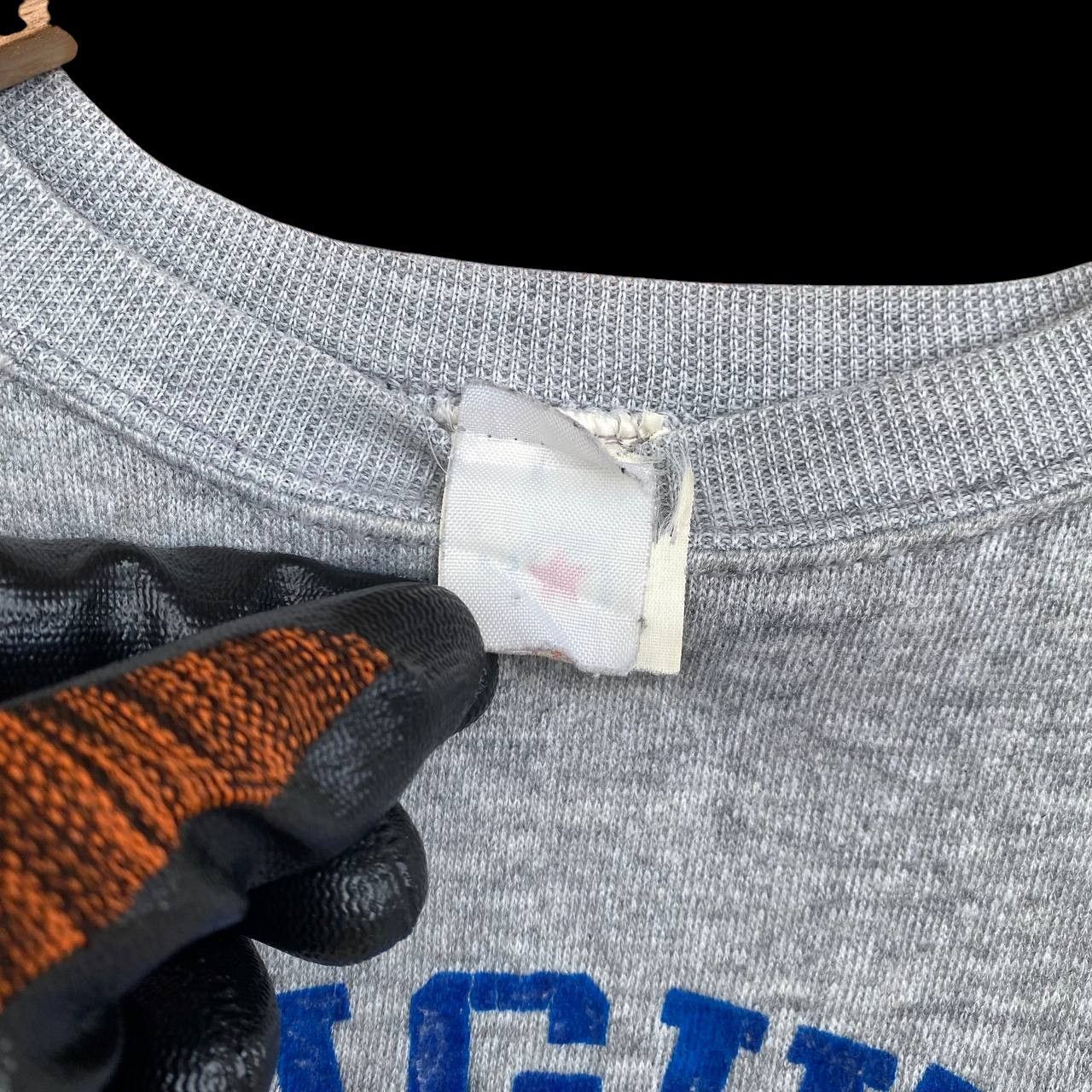 Vintage VINTAGE 80s Creighton University Sweatshirt Grey Raglan Size US XL / EU 56 / 4 - 5 Thumbnail