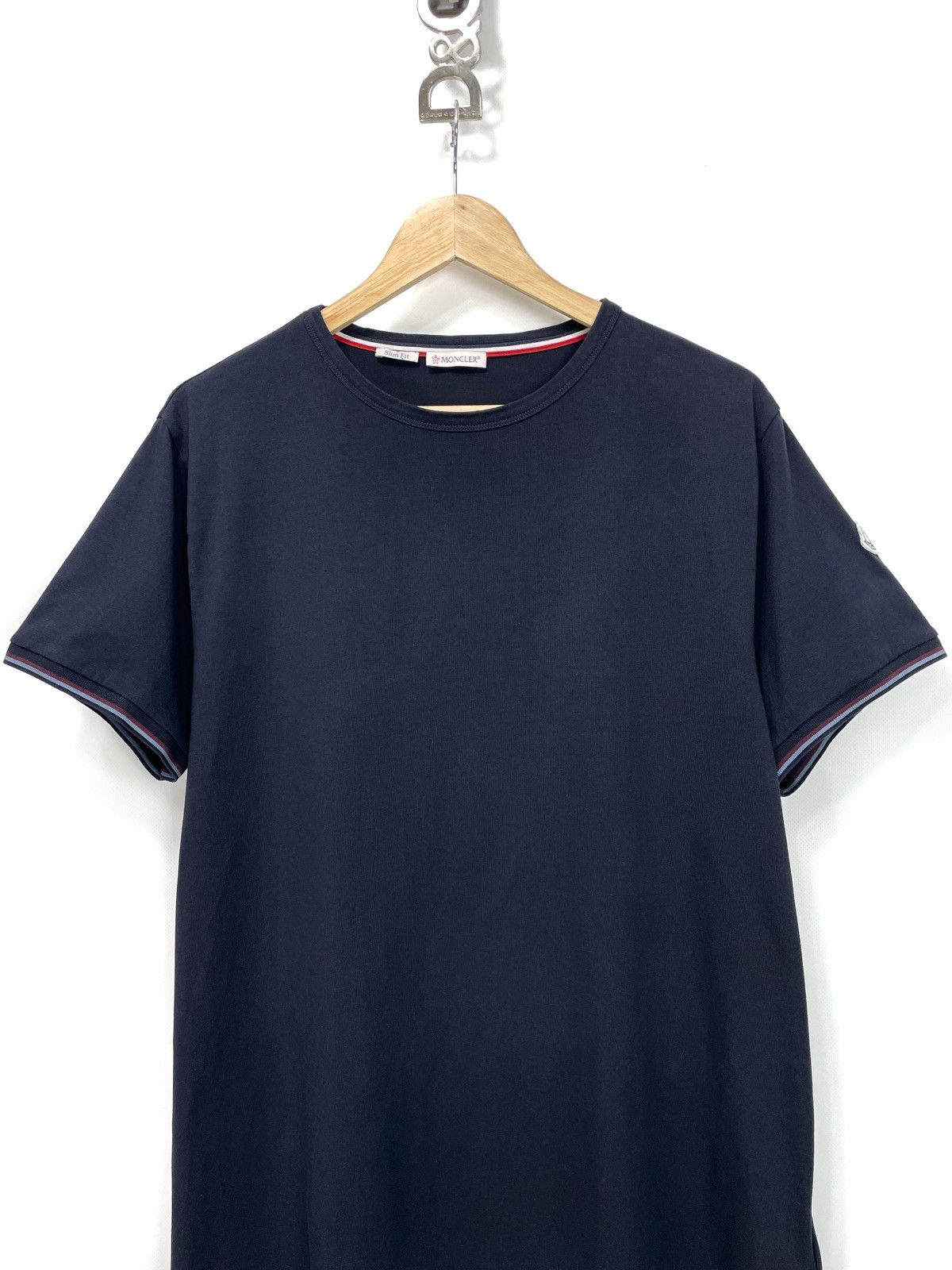Moncler Moncler Slim Fit Tricolour Sleeve T-Shirt – Navy Size US XL / EU 56 / 4 - 7 Thumbnail
