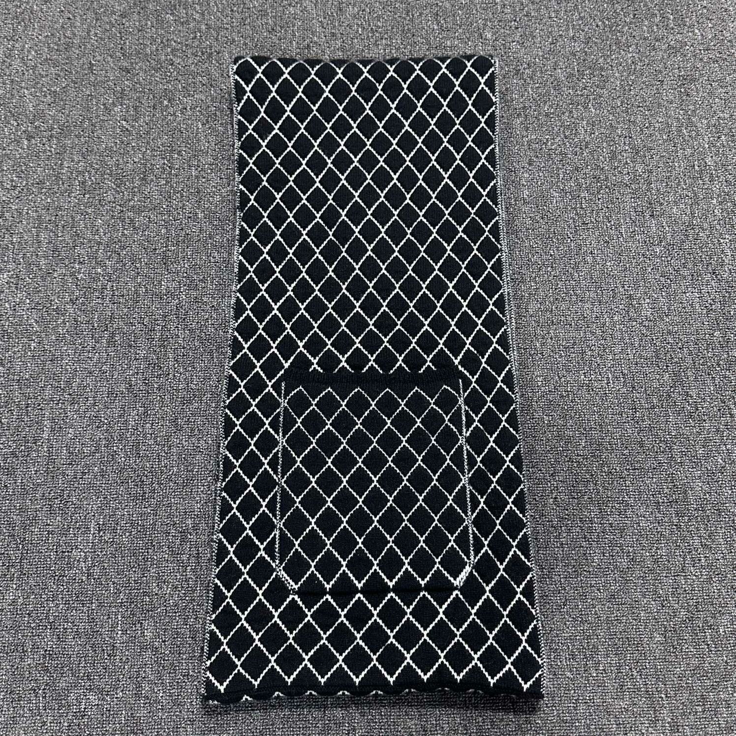 Chanel Chanel Retro Black Scarf one size Men Size ONE SIZE - 1 Thumbnail