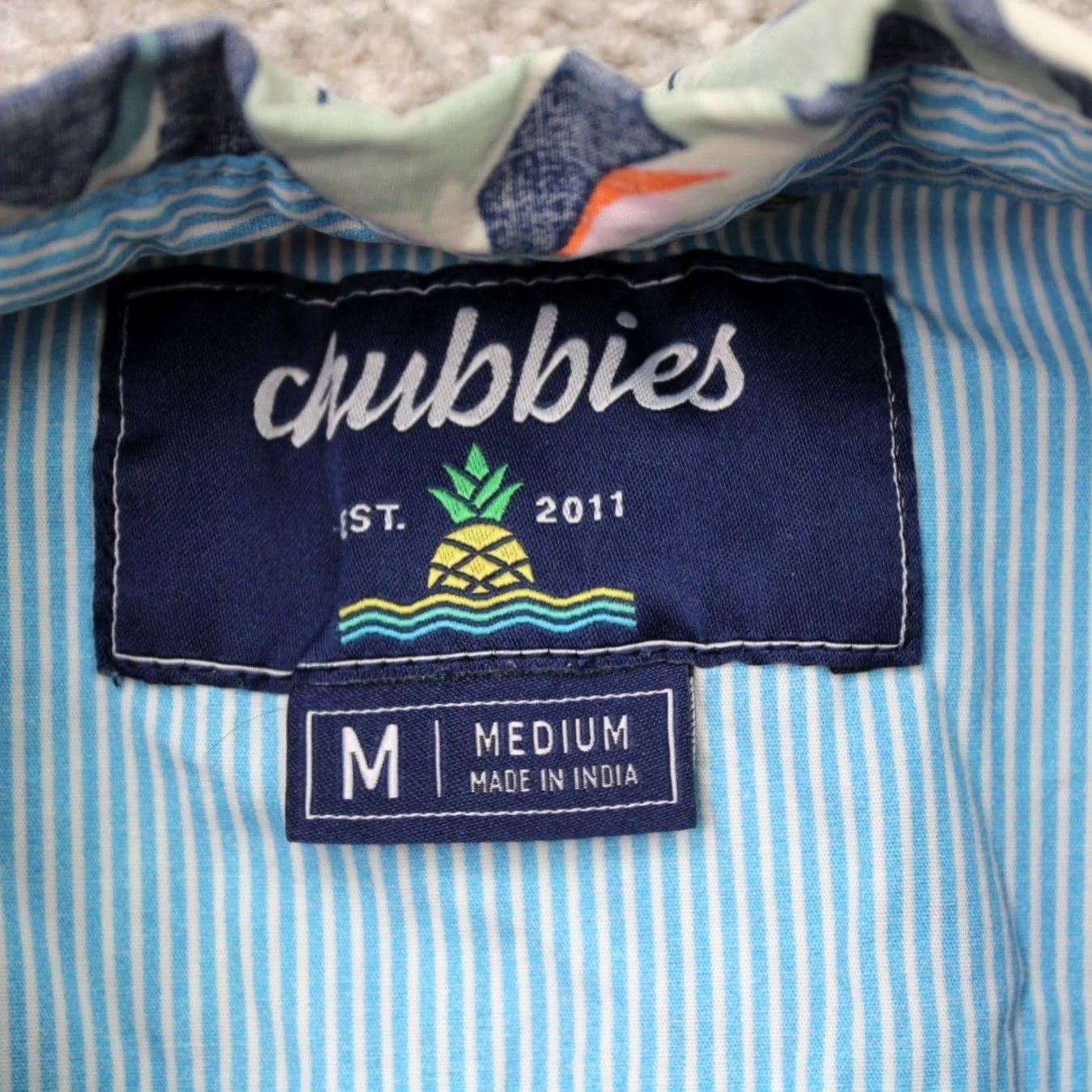Chubbies Chubbies Shirt Mens Medium Pink/Blue Floral Reverse Print Hawaiian Short Sleeve Size US M / EU 48-50 / 2 - 7 Thumbnail