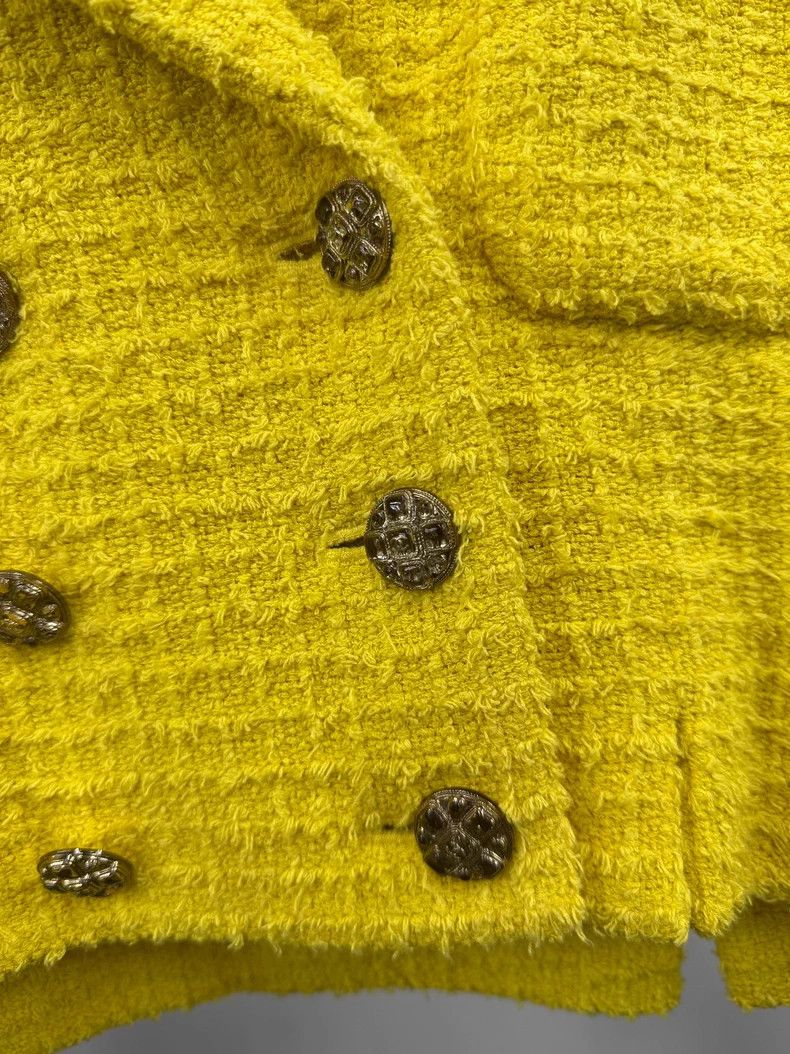Chanel Chanel 22S yellow lapel double-breasted jacket Size XS / US 0-2 / IT 36-38 - 2 Thumbnail