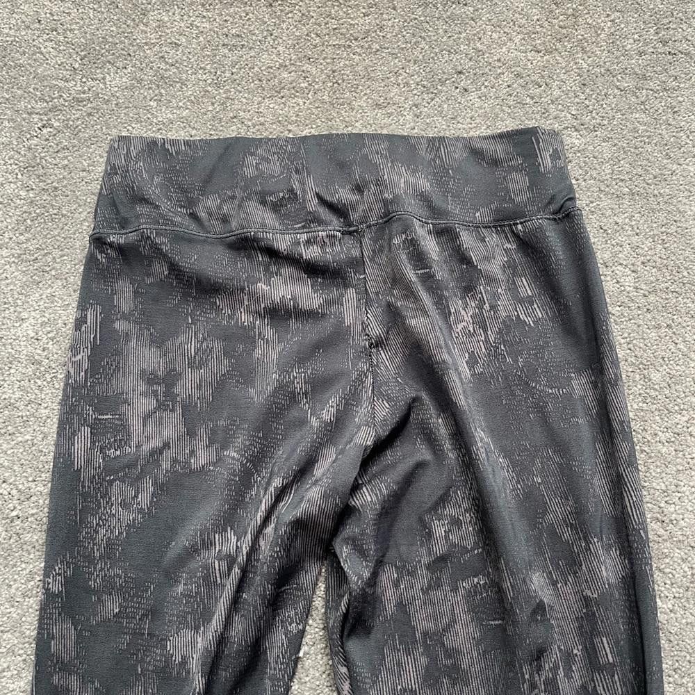 Adidas Adidas active wear leggings Size 28" / US 6 / IT 42 - 7 Thumbnail