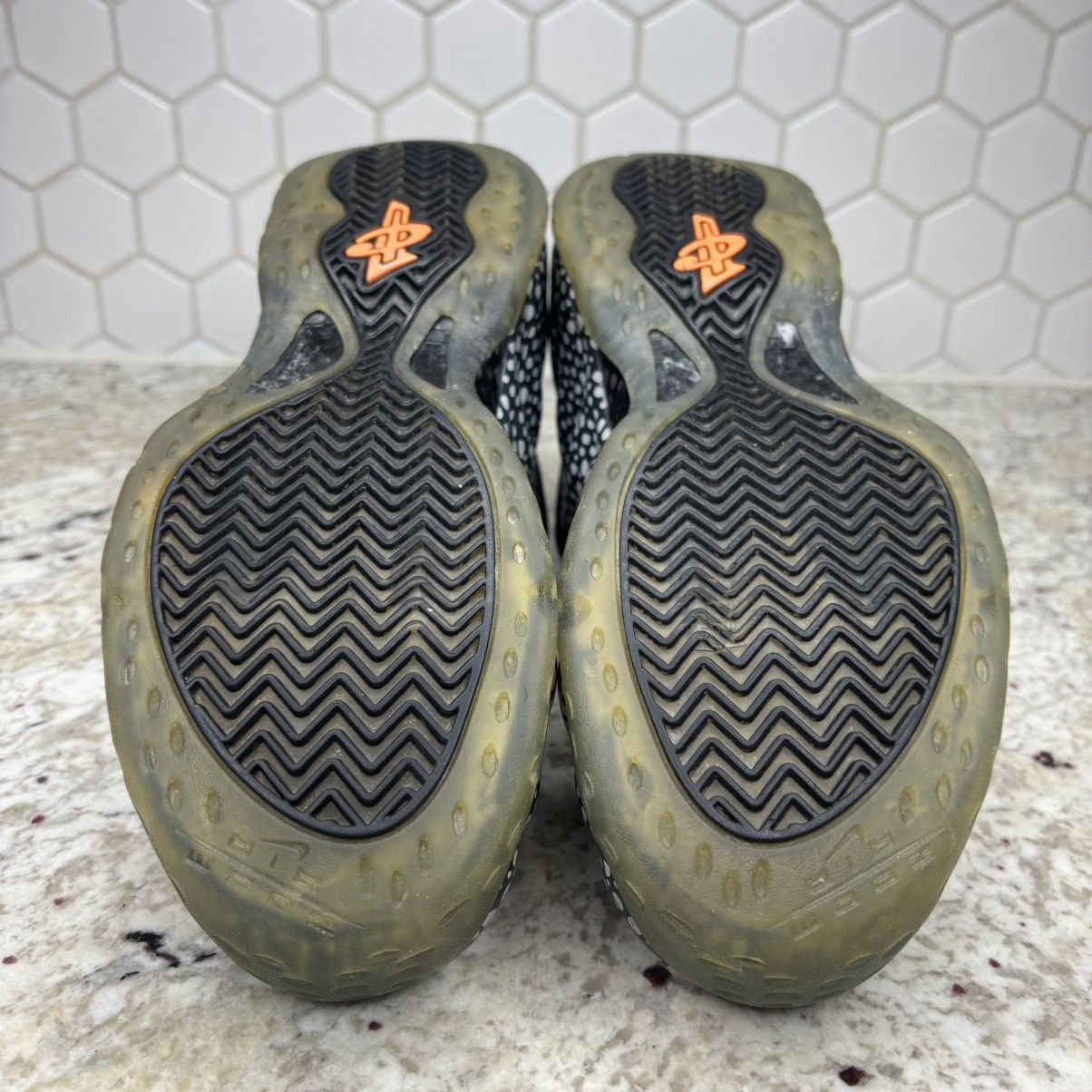 Nike × atmos Size 9.5 - Nike Air Foamposite One Prm Safari CLEAN No Box Size US 9.5 / EU 42-43 - 11 Thumbnail
