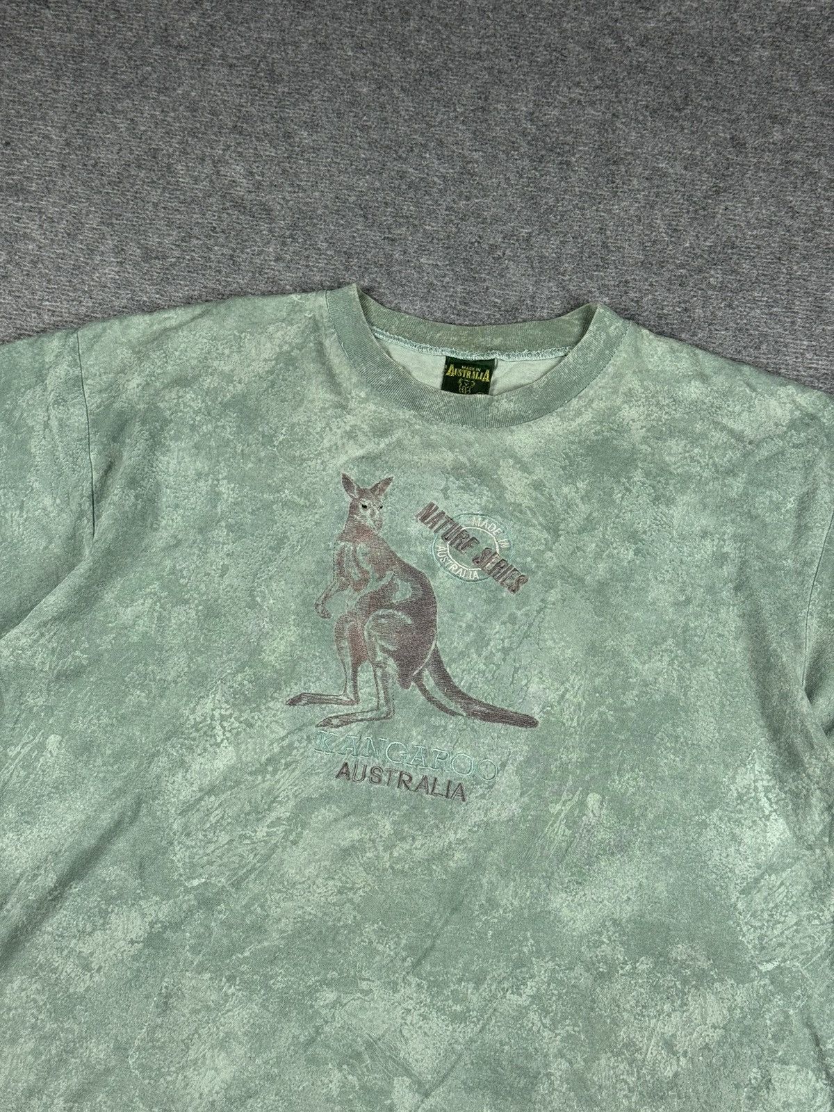 Vintage Vintage Australia kangaroo embroidered tshirt y2k Size US XL / EU 56 / 4 - 2 Thumbnail