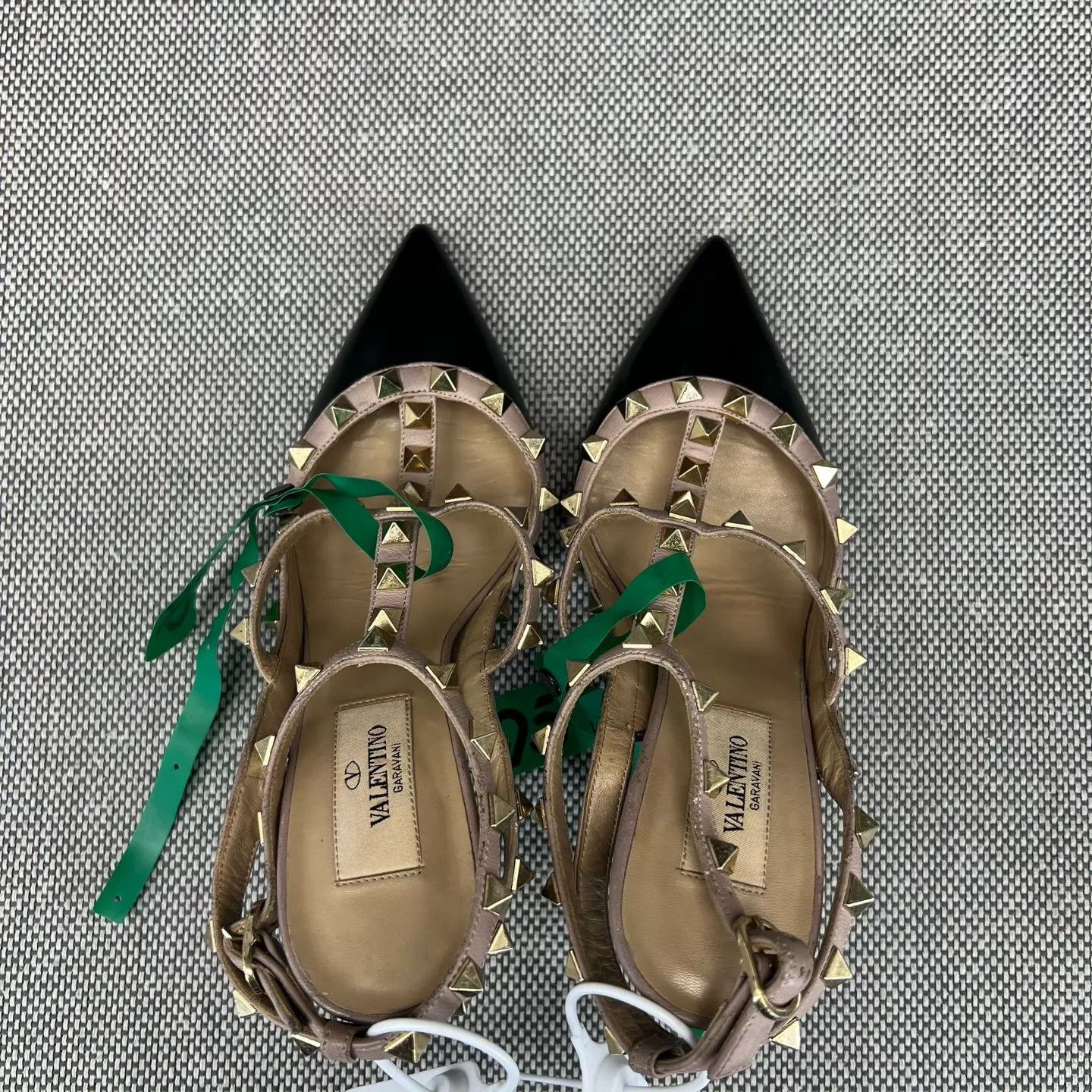 Valentino Valentino Rockstud Heels 35 Worn Once Original Box Size US 4.5 / IT 34.5 - 5 Thumbnail