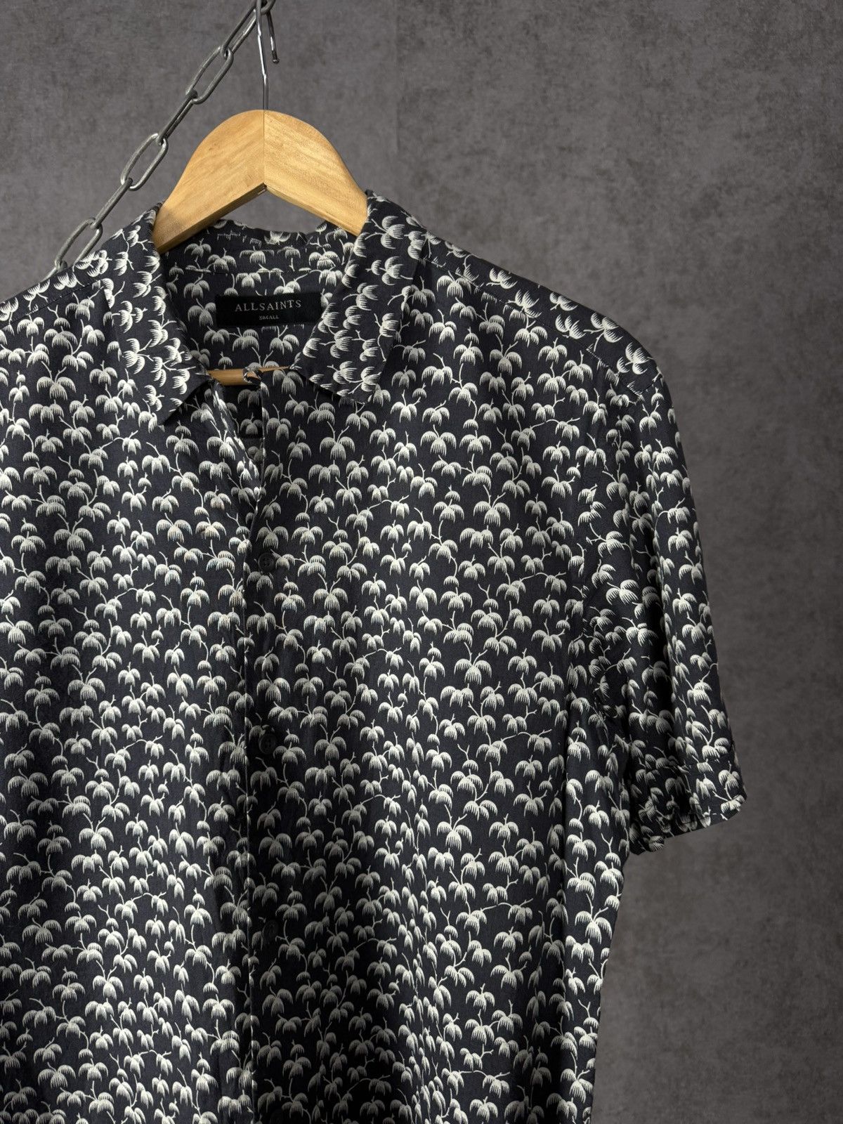 Allsaints Allsaints Hawaiian art monogram shirt Size US S / EU 44-46 / 1 - 2 Thumbnail