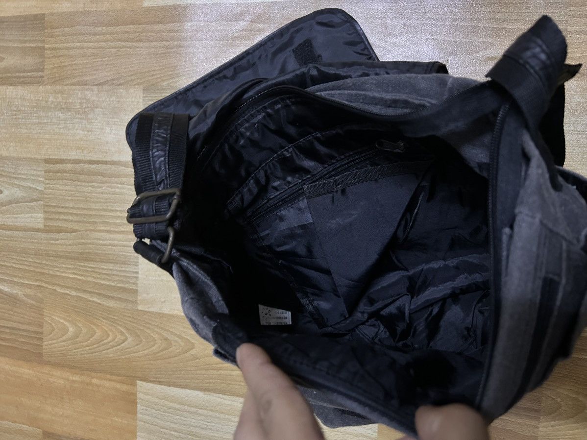 Japanese Brand FABRIC CONNECTION CROSS LOGO SLING BAG‼️ Size ONE SIZE - 4 Thumbnail