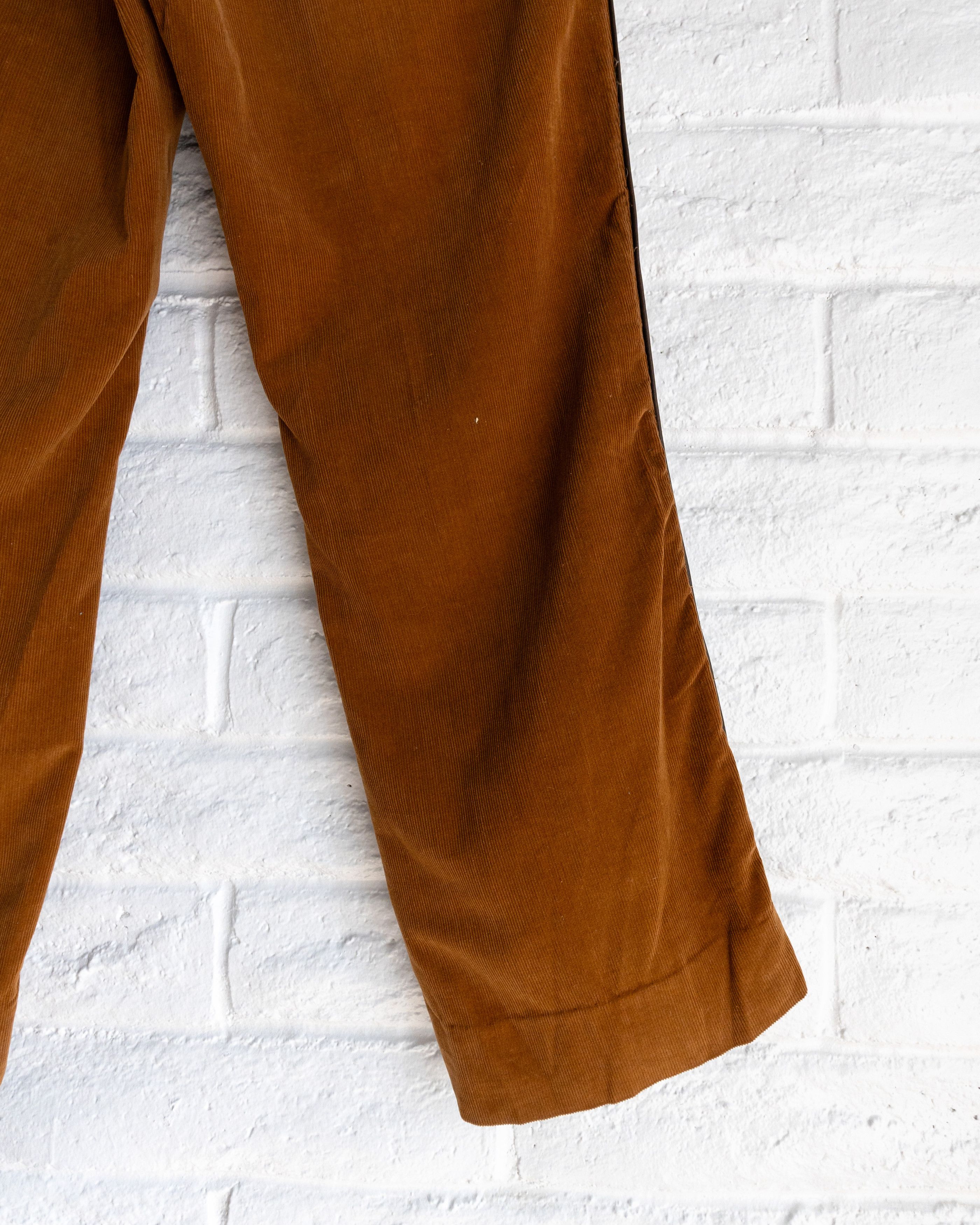 Vintage Vintage 1970s Brown Corduroy Trouser Pants Leather Trim Size US 34 / EU 50 - 11 Thumbnail