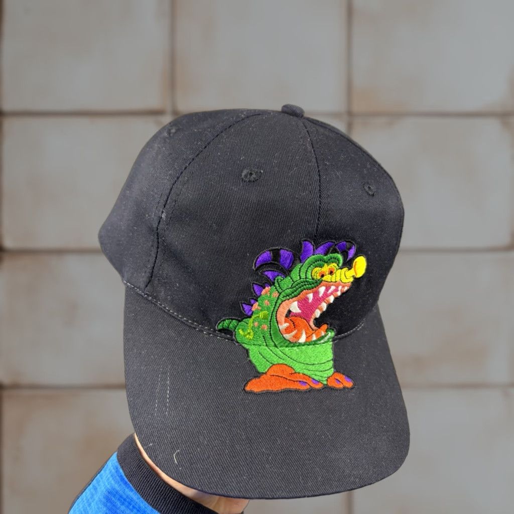 Vintage VINTAGE Monster Hat SnapBack Cap Black Embroidered Creature Logo 90s Men's One Size Adjustable Cotton Twill Cap Size ONE SIZE - 1 Thumbnail