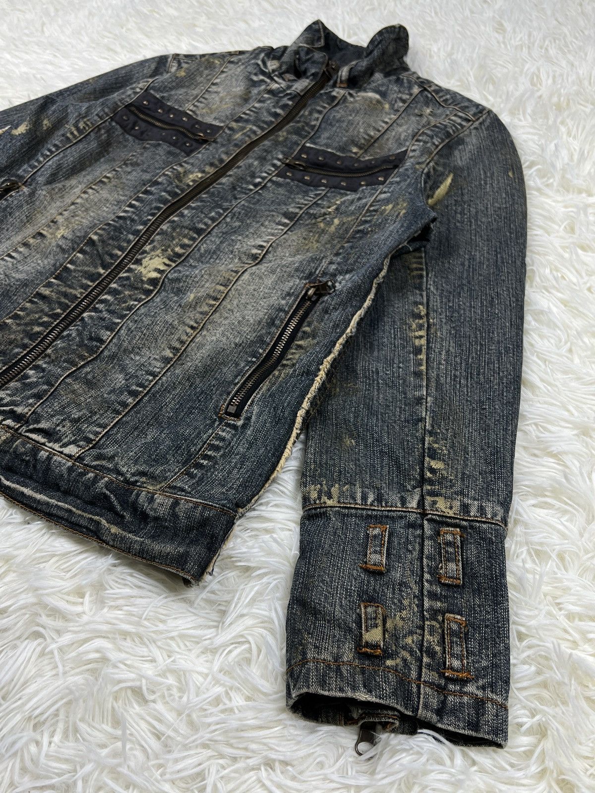 In The Attic × Japanese Brand In The Attic PaintCustom Distressed Denim Jacket Size US L / EU 52-54 / 3 - 3 Thumbnail