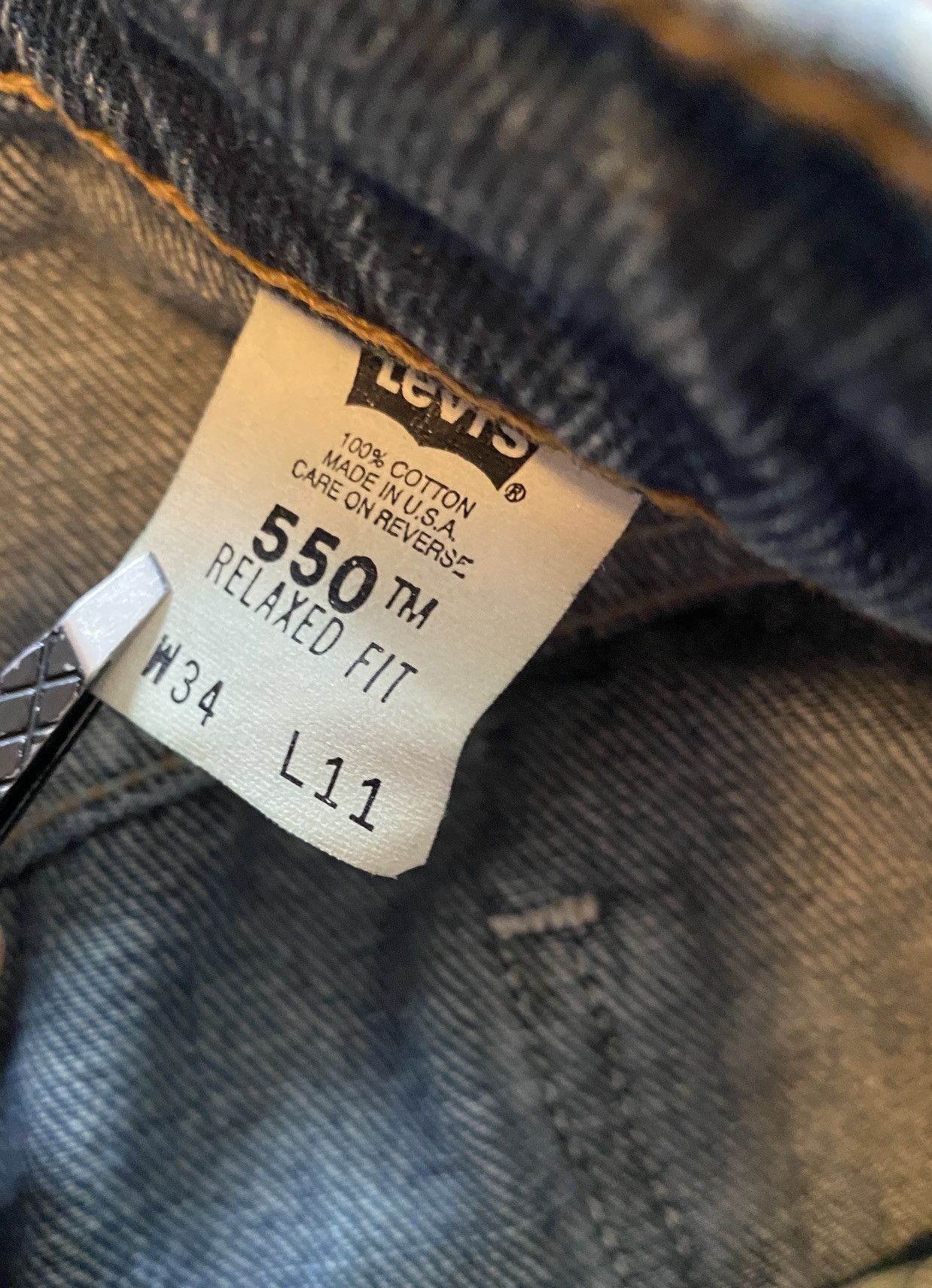 Levi's Vintage 1998 Levi’s 550 Relaxed White Tab Dark Denim Shorts Size US 32 / EU 48 - 14 Thumbnail